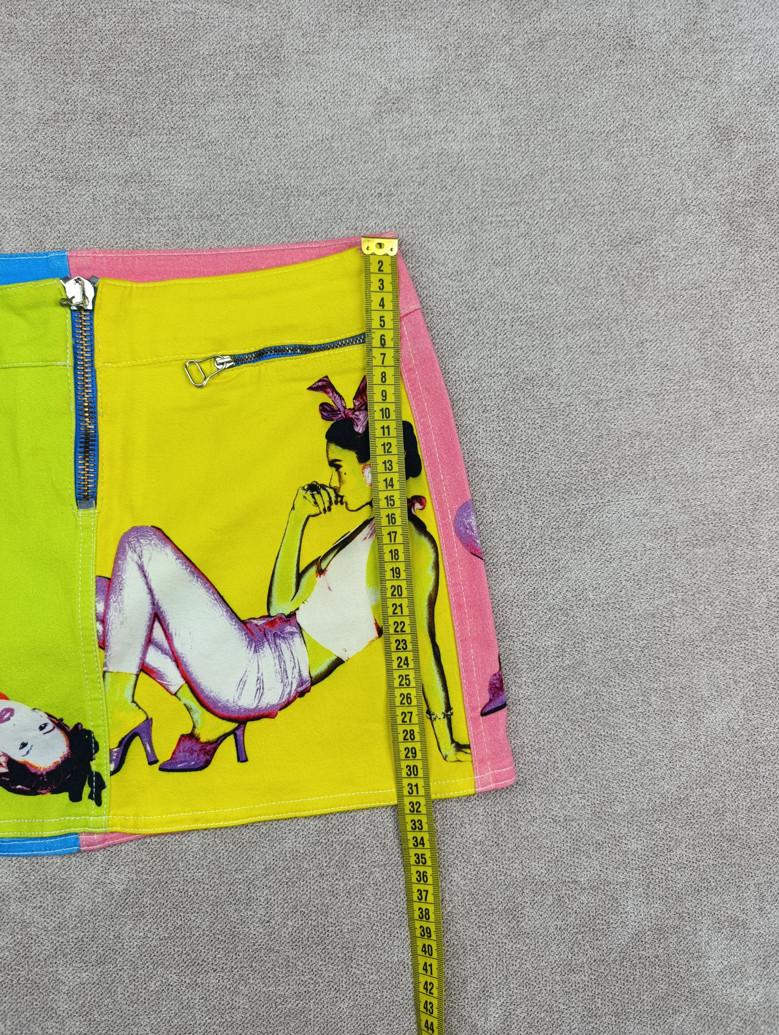 Versace Y2K DONATELLO VERSACE LOW WAISTED COLOURFUL MINI SKIRT Size 27" / US 4 / IT 40 - 13 Thumbnail