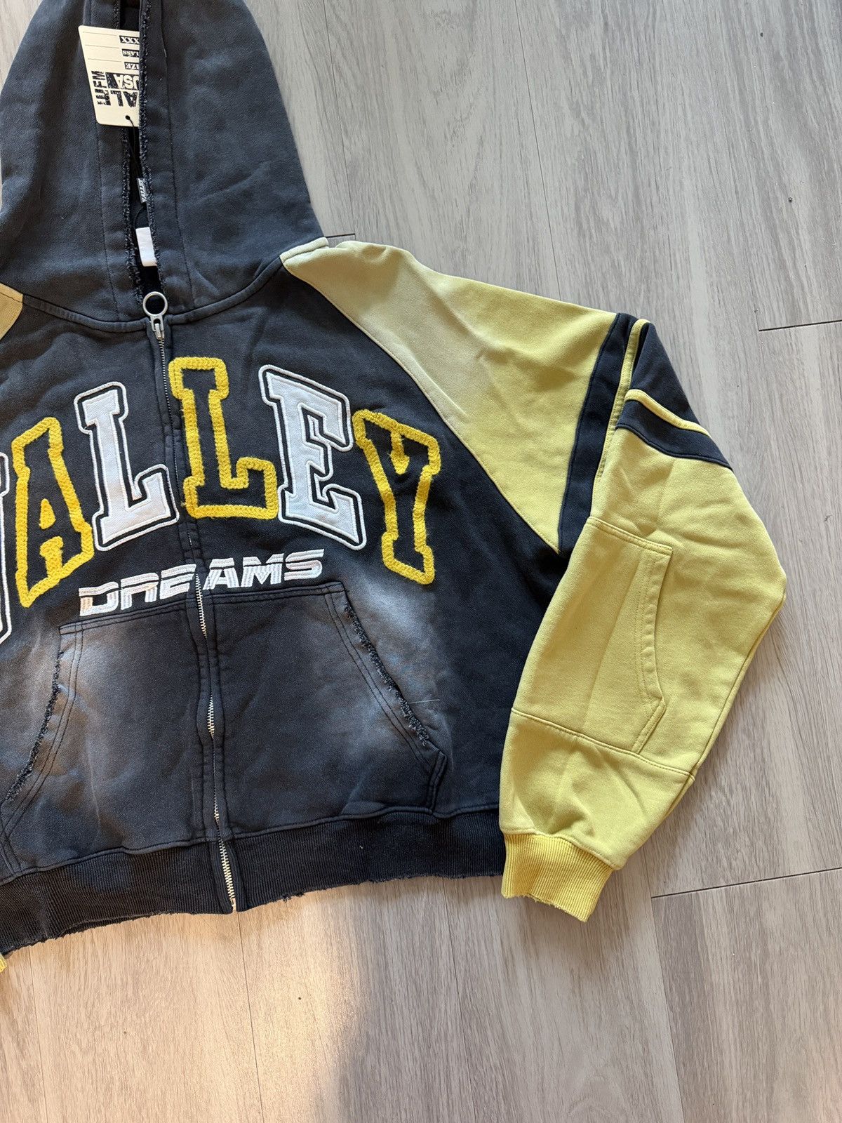 Vale Forever Lethal Zip Up