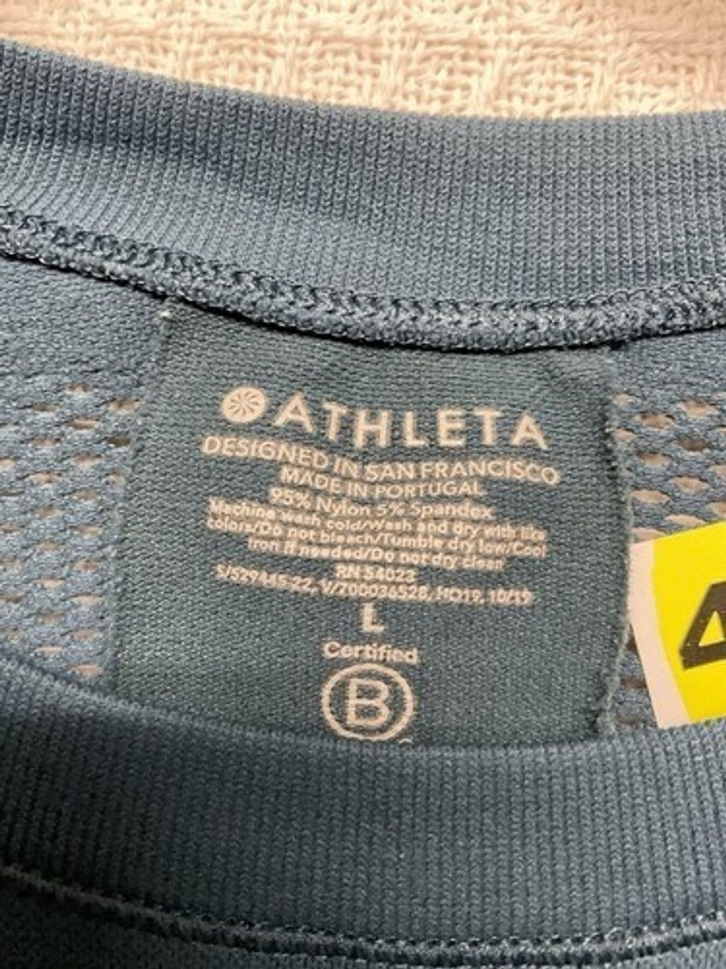 Athleta Athleta Nordic Teal Oxygen Seamless Long Sl T-Shhirt Women L Size L / US 10 / IT 46 - 2 Thumbnail