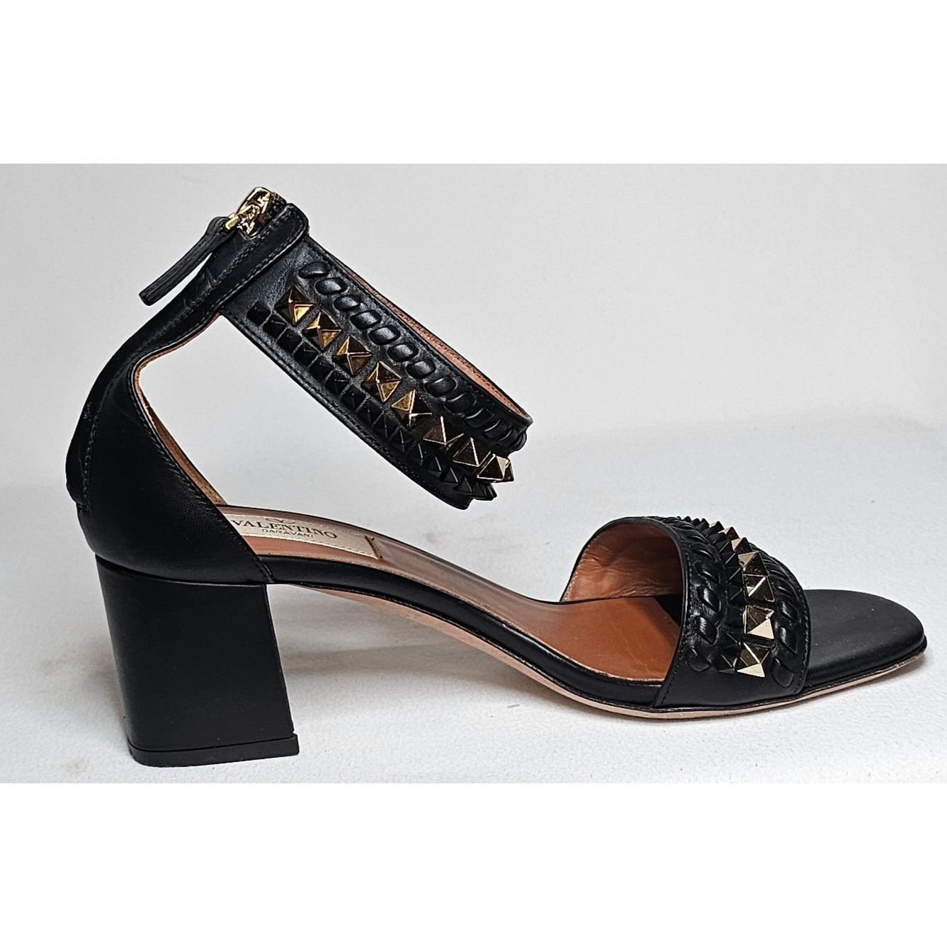 Valentino Valentino Garavani Rockstud black leather sandals Size US 5 / IT 35 - 5 Thumbnail