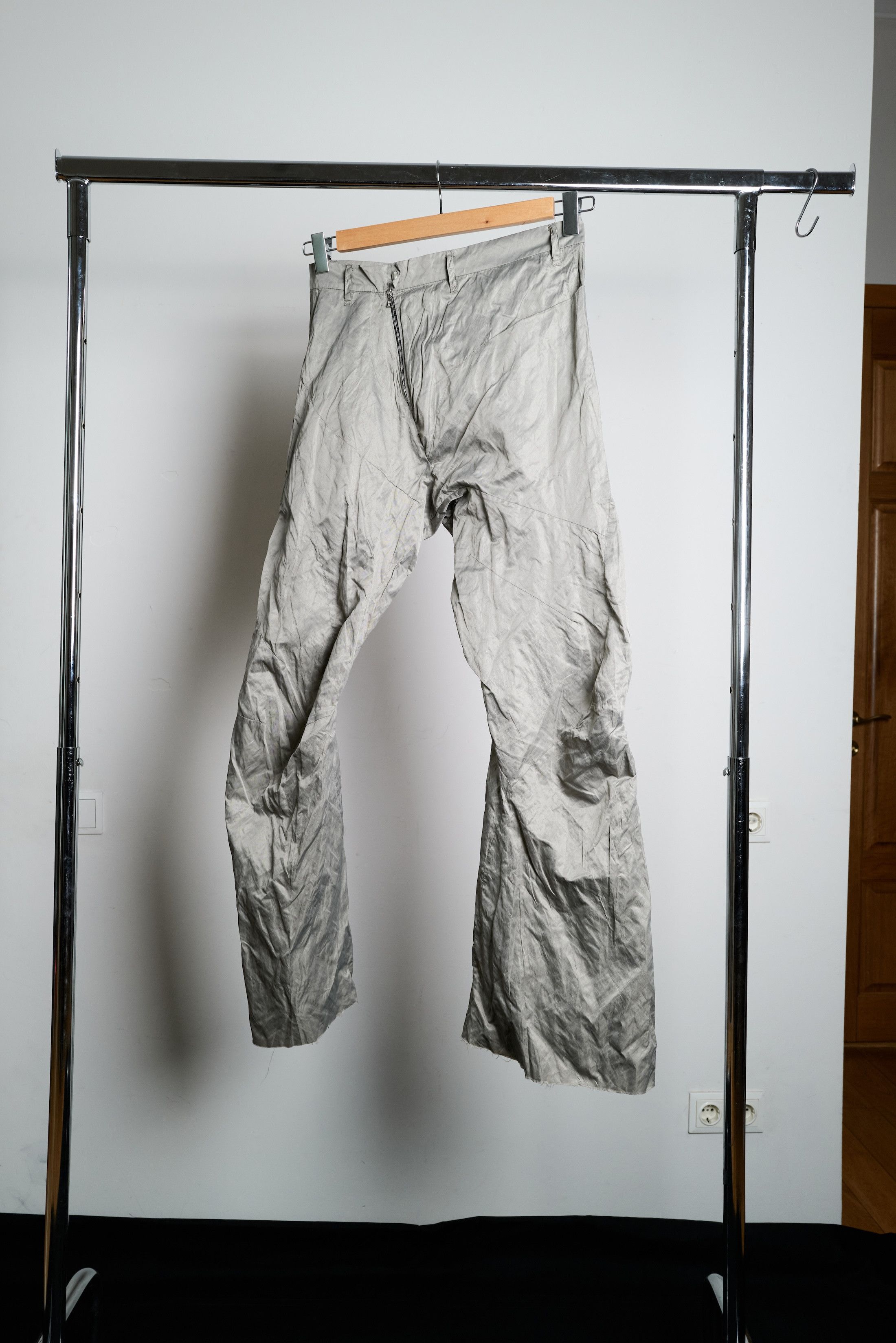 Other NKTRMNV assymetric nylon pants Size US 30 / EU 46 - 3 Thumbnail