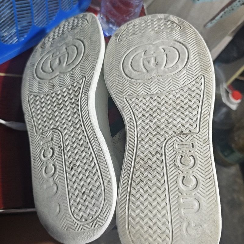 Gucci Gucci Chunky B Casual Sneakers for Men - Size US 8 / EU 41 - 6 Thumbnail