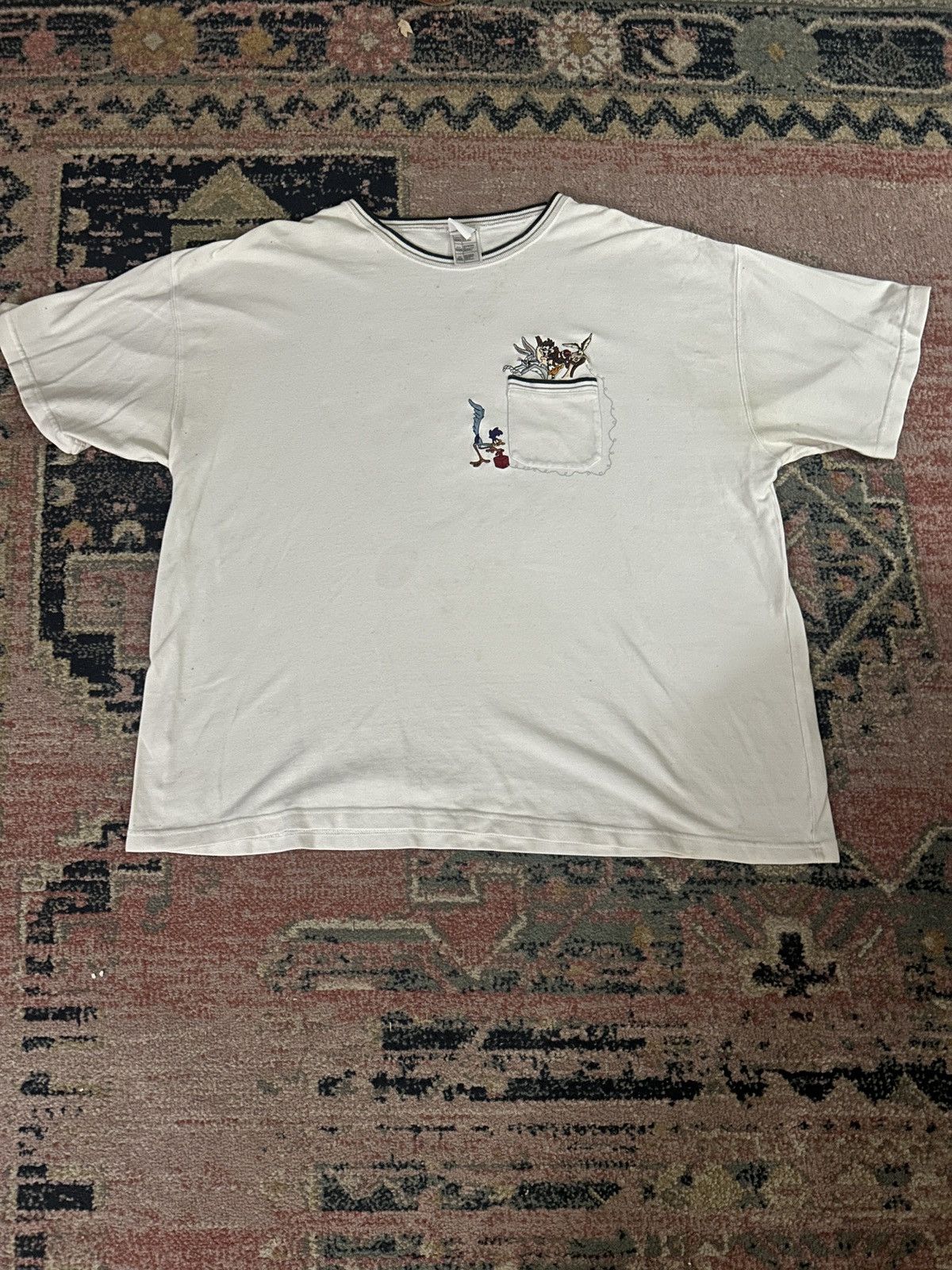 Warner Bros Vintage 90s Warner Bros Studio Looney Tunes Pocket T-Shirt Size US XXL / EU 58 / 5 - 2 Thumbnail