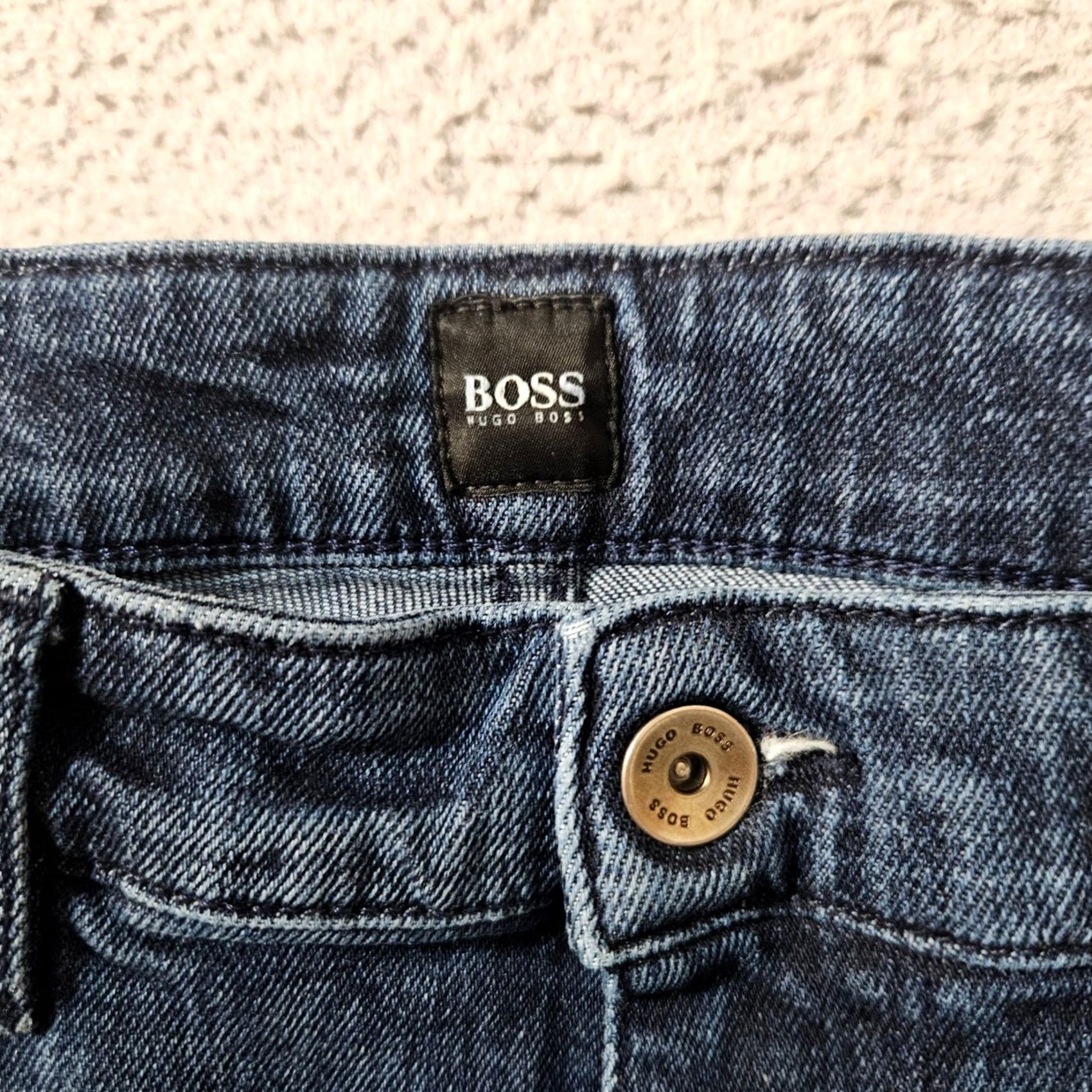 Hugo Boss Hugo Boss Mens Blue Jeans 30 x 32 Slim Tapered Medium Wash Stretch Maine Size US 30 / EU 46 - 3 Thumbnail
