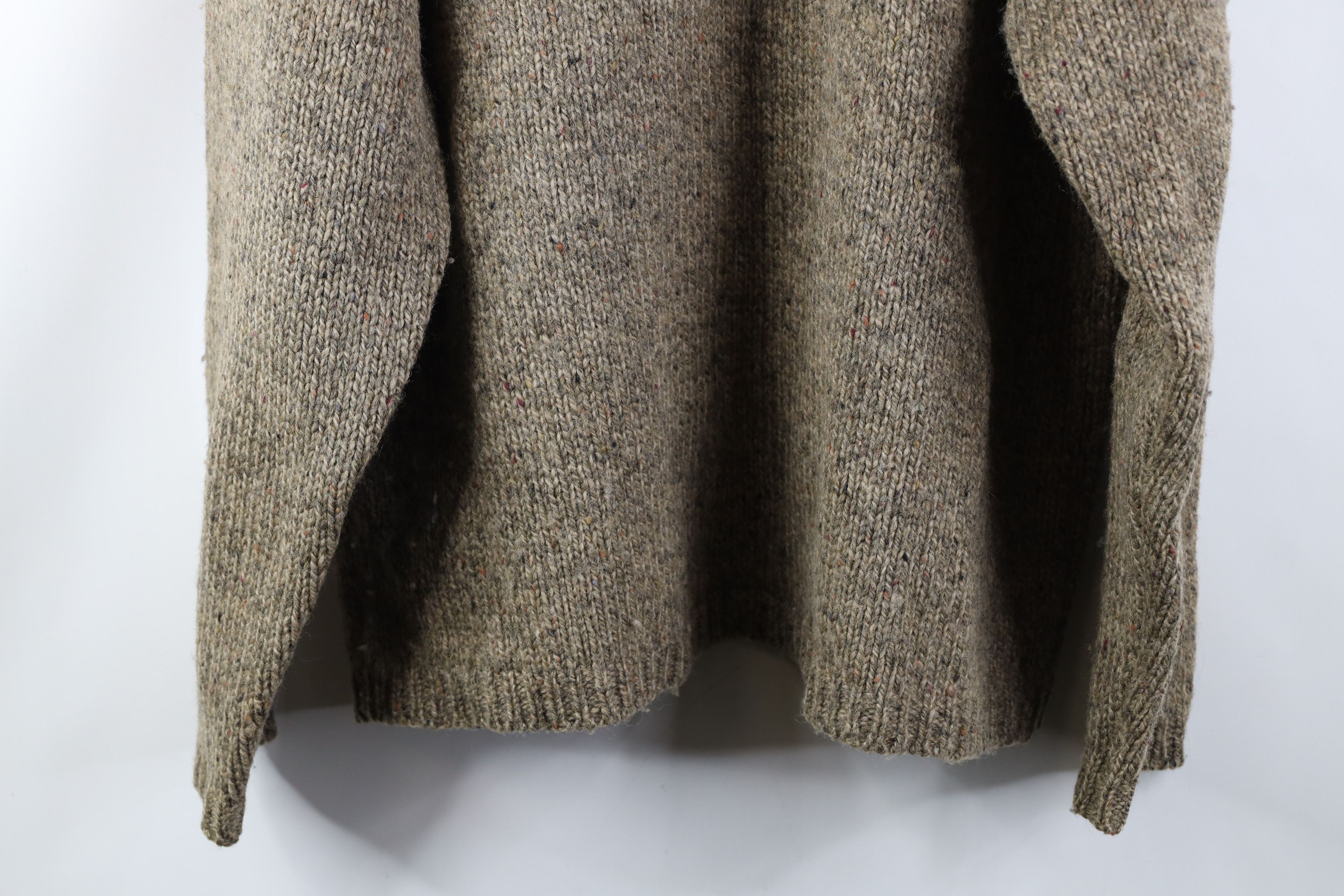 Abercrombie & Fitch Vintage 90s Abercrombie & Fitch V-Neck Sweater Earth Tone Size US XL / EU 56 / 4 - 9 Thumbnail