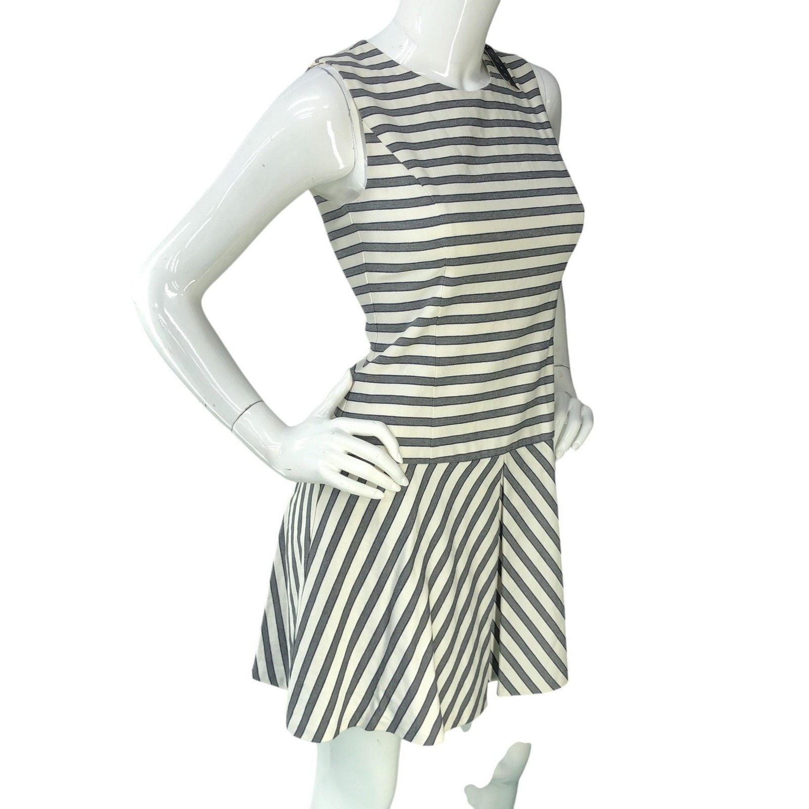Theory Theory Dress 0 Stripe Sleeveless Alaqua Eastview Skater NEW Size XS / US 0-2 / IT 36-38 - 10 Thumbnail