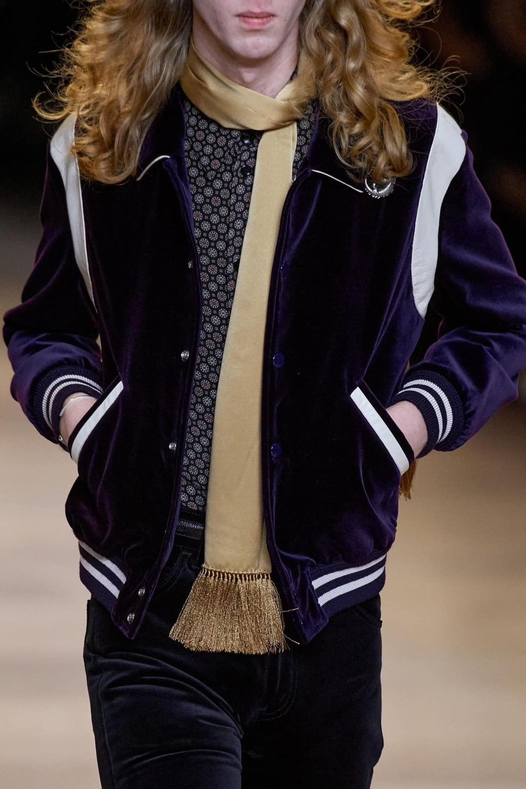 Celine Grail FW20 Celine purple velvet teddy jacket 46 Size US S / EU 44-46 / 1 - 2 Thumbnail