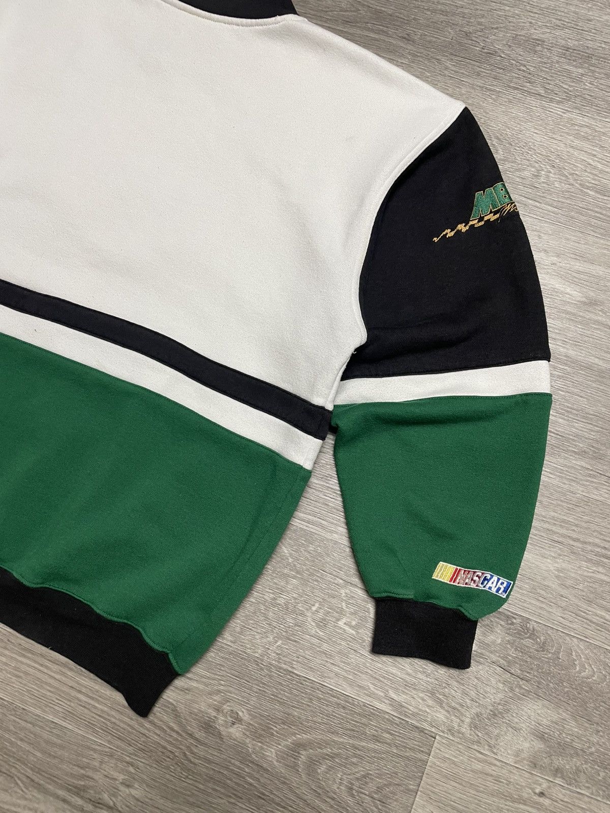 NASCAR Vintage 90s Nascar Interstate Batteries Racing Sweatshirt Size US L / EU 52-54 / 3 - 19 Thumbnail