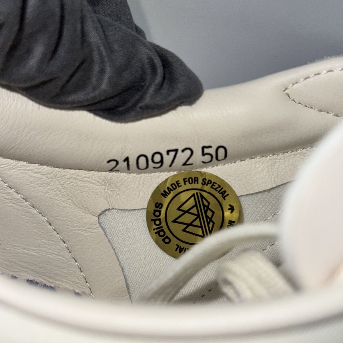 Adidas liam Gallegher Oasis ADIDAS LG II SPZL SNEAKERS Size US 9.5 / EU 42-43 - 9 Thumbnail