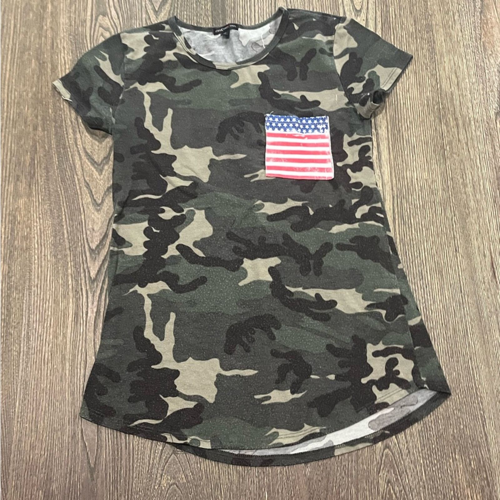 Vintage MM MM MM Camoflauge T-Shirt Short Sleeve Crewneck Sz XS Size XS / US 0-2 / IT 36-38 - 1 Thumbnail