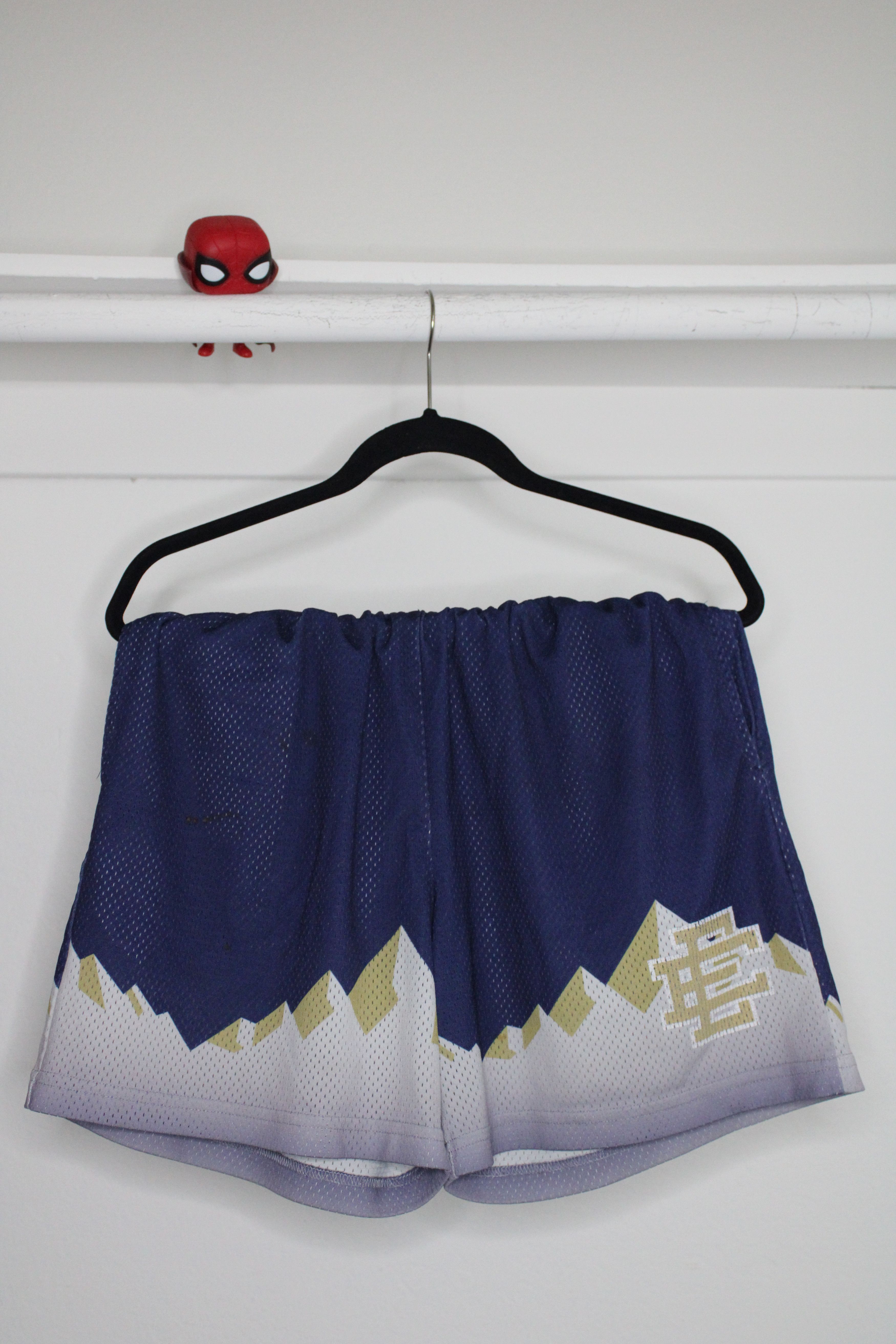 Eric Emanuel EE Basic Short Navy Summit Mountain Print Size US 32 / EU 48 - 1 Thumbnail
