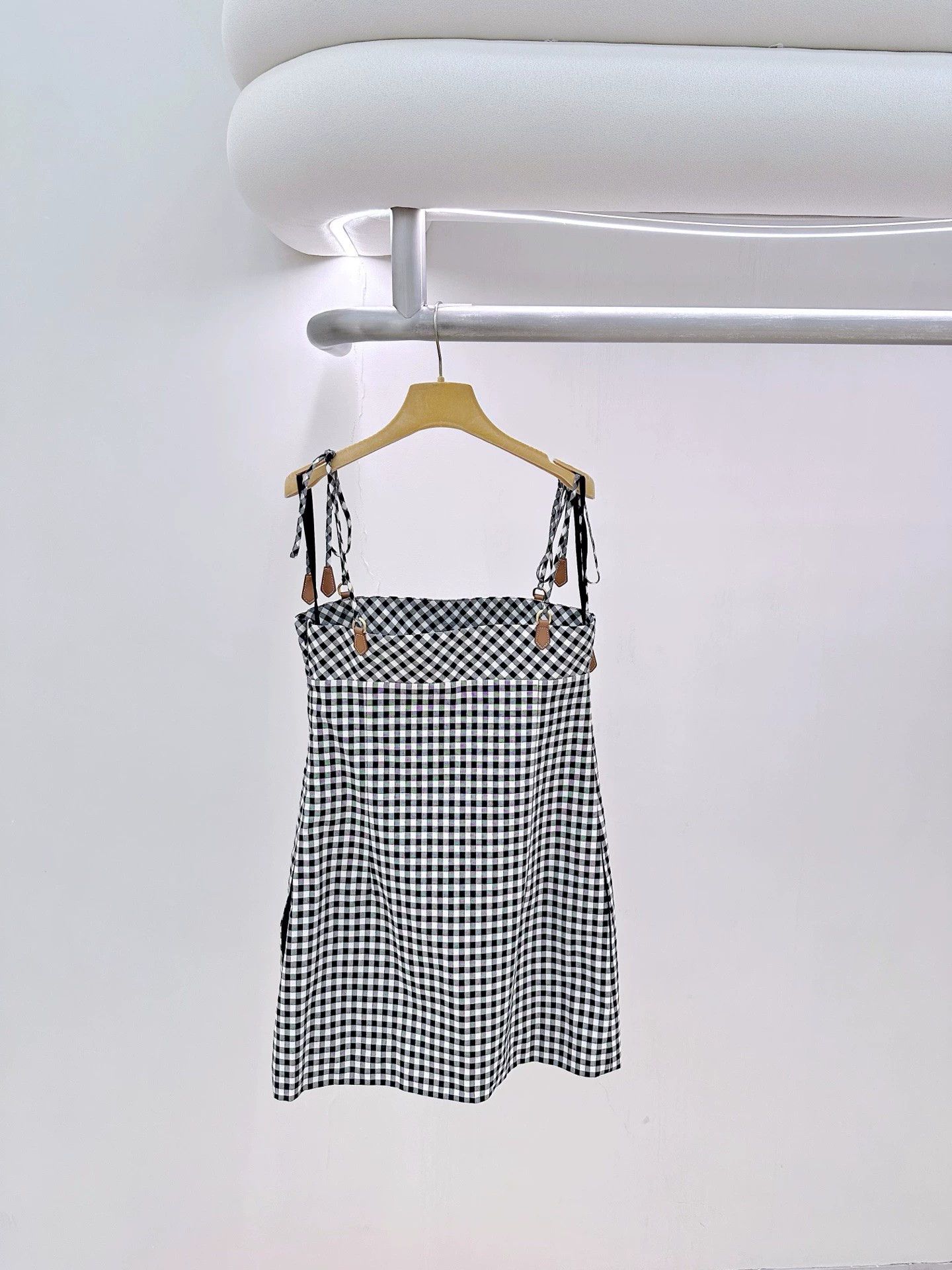 Miu Miu MIUMIU like new black & white check dress 40 Size M / US 6-8 / IT 42-44 - 2 Thumbnail