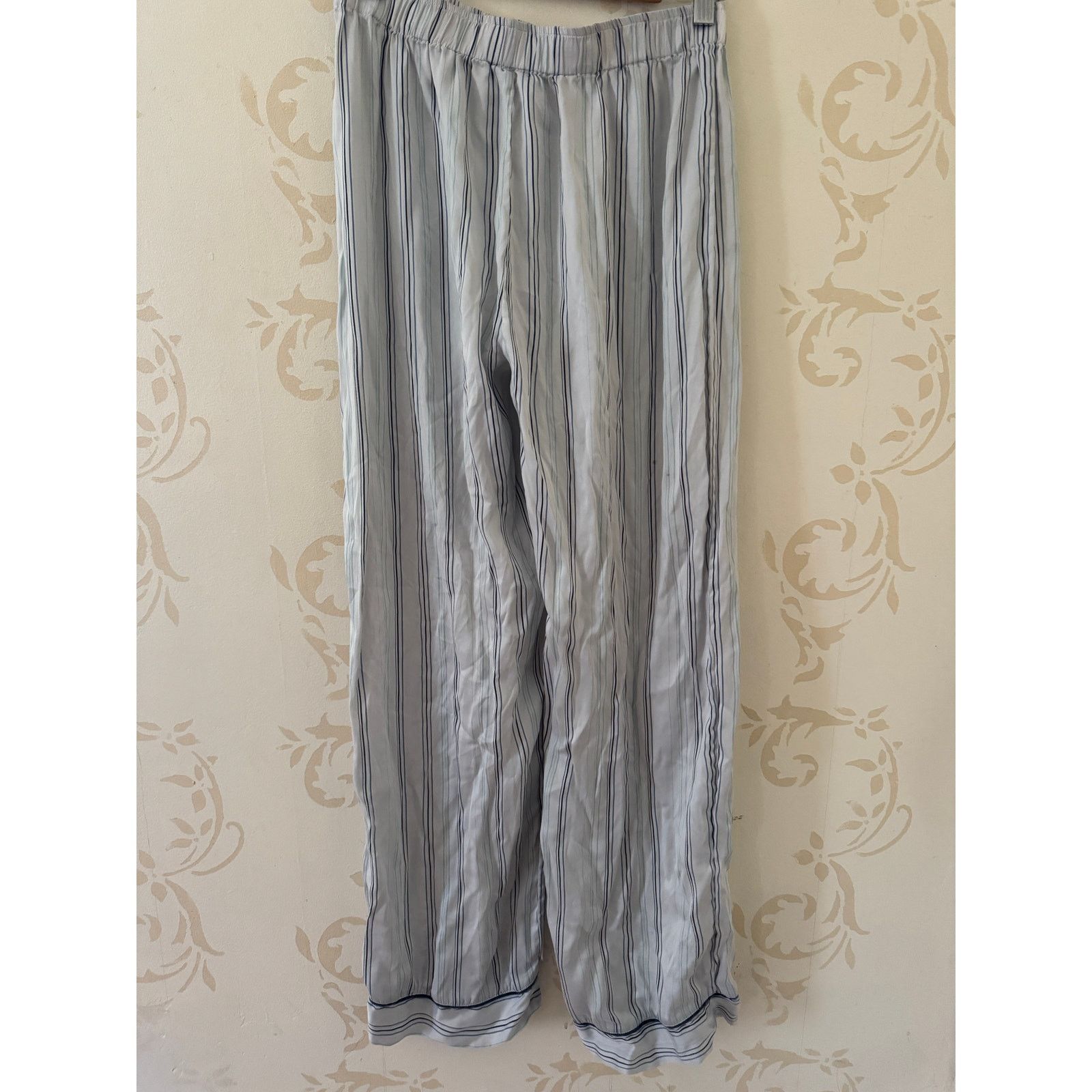 Eberjey Eberjey 100% Silk Pajamas Ladies Size Small Size ONE SIZE - 3 Thumbnail