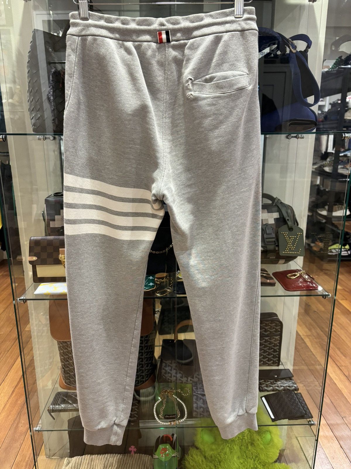 Thom Browne Thom Browne 4 Bar Sweatpants - Grey Size US 28 / EU 44 - 2 Thumbnail