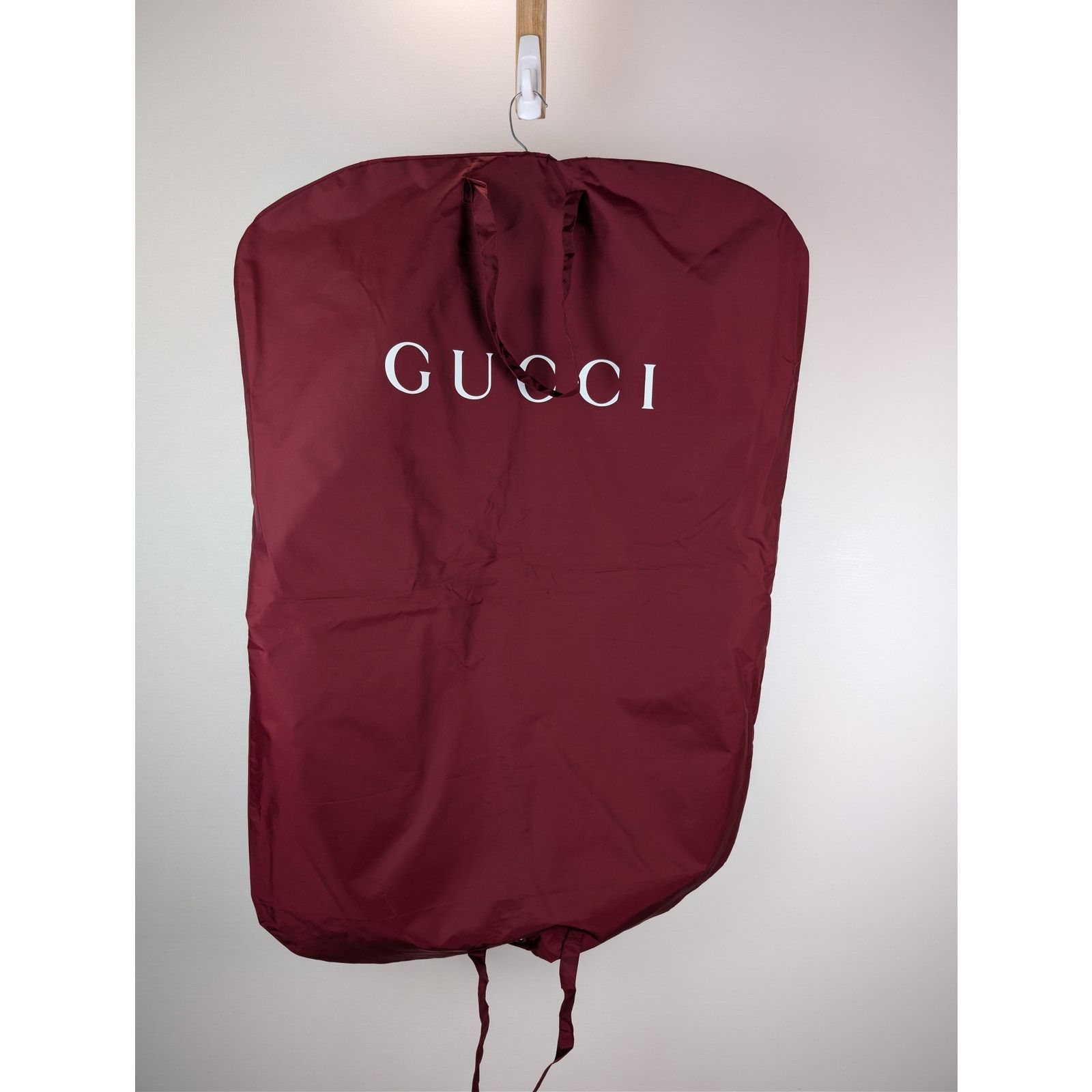 Gucci o1rshd1 Q:2/ garment bag used for protecting luxury clothing Size ONE SIZE - 5 Thumbnail