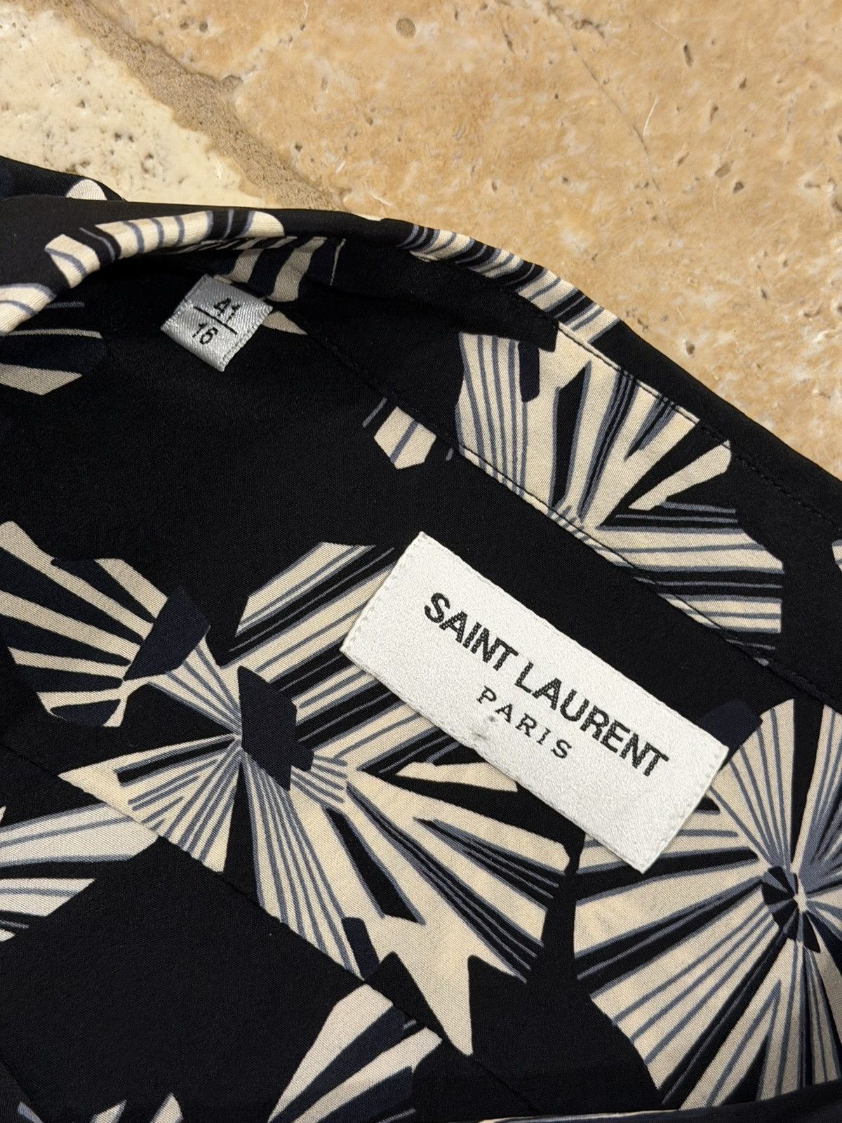 Saint Laurent Paris Saint Laurent Paris Imprime Fleur Origami Print Black Shirt Size US L / EU 52-54 / 3 - 9 Thumbnail
