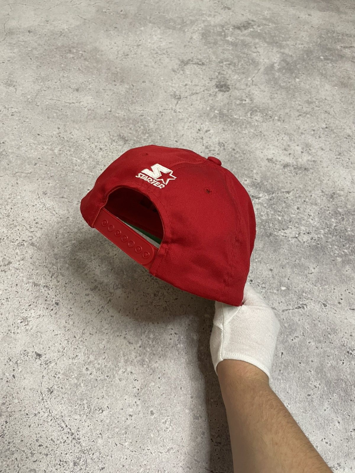 Starter VTG Chicago Blackhawks Starter Arched Snapback Hat Cap Red Size ONE SIZE - 6 Thumbnail
