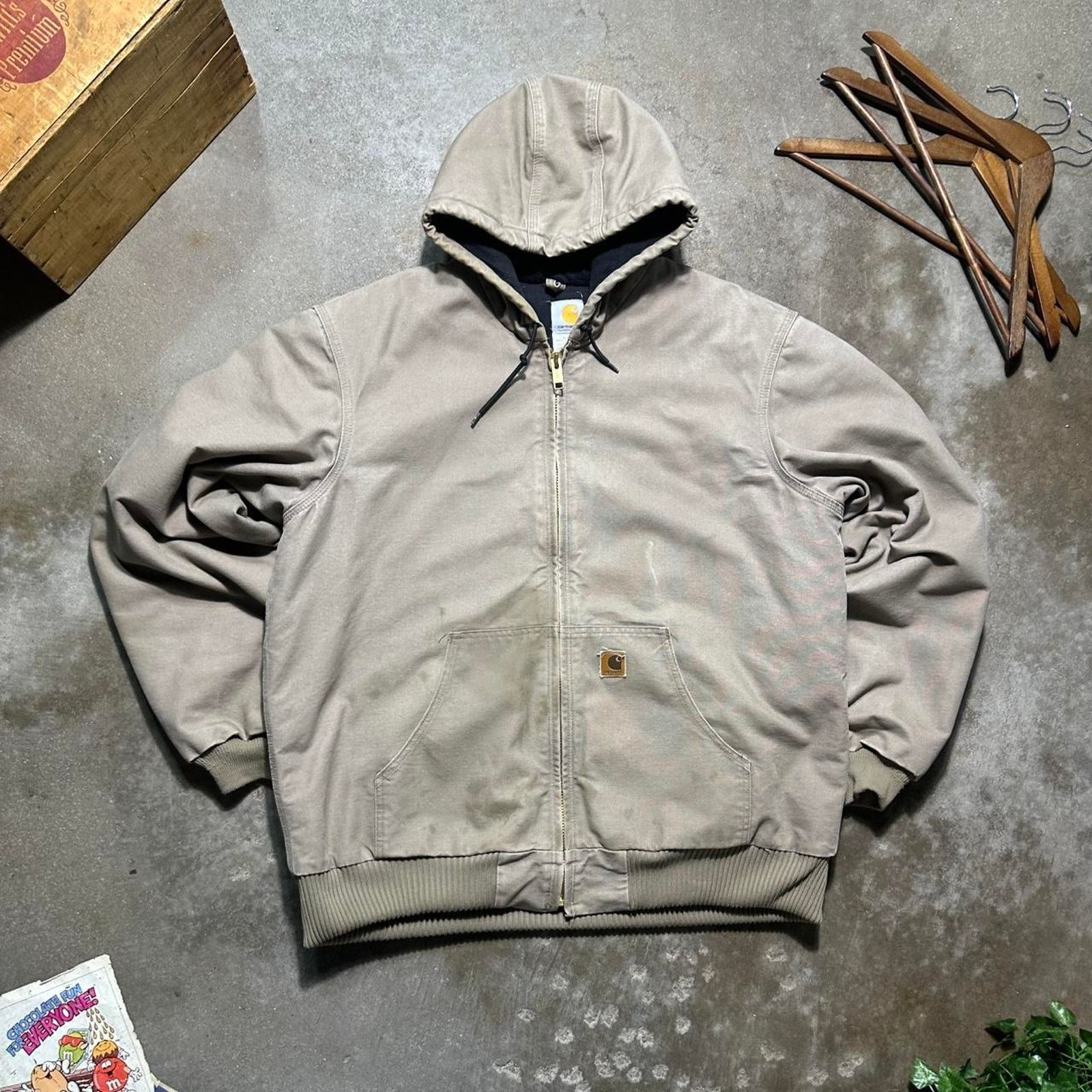 Carhartt Vintage Carhartt Quilted Lined Hooded Canvas Jacket Brown Size US XL / EU 56 / 4 - 1 Thumbnail