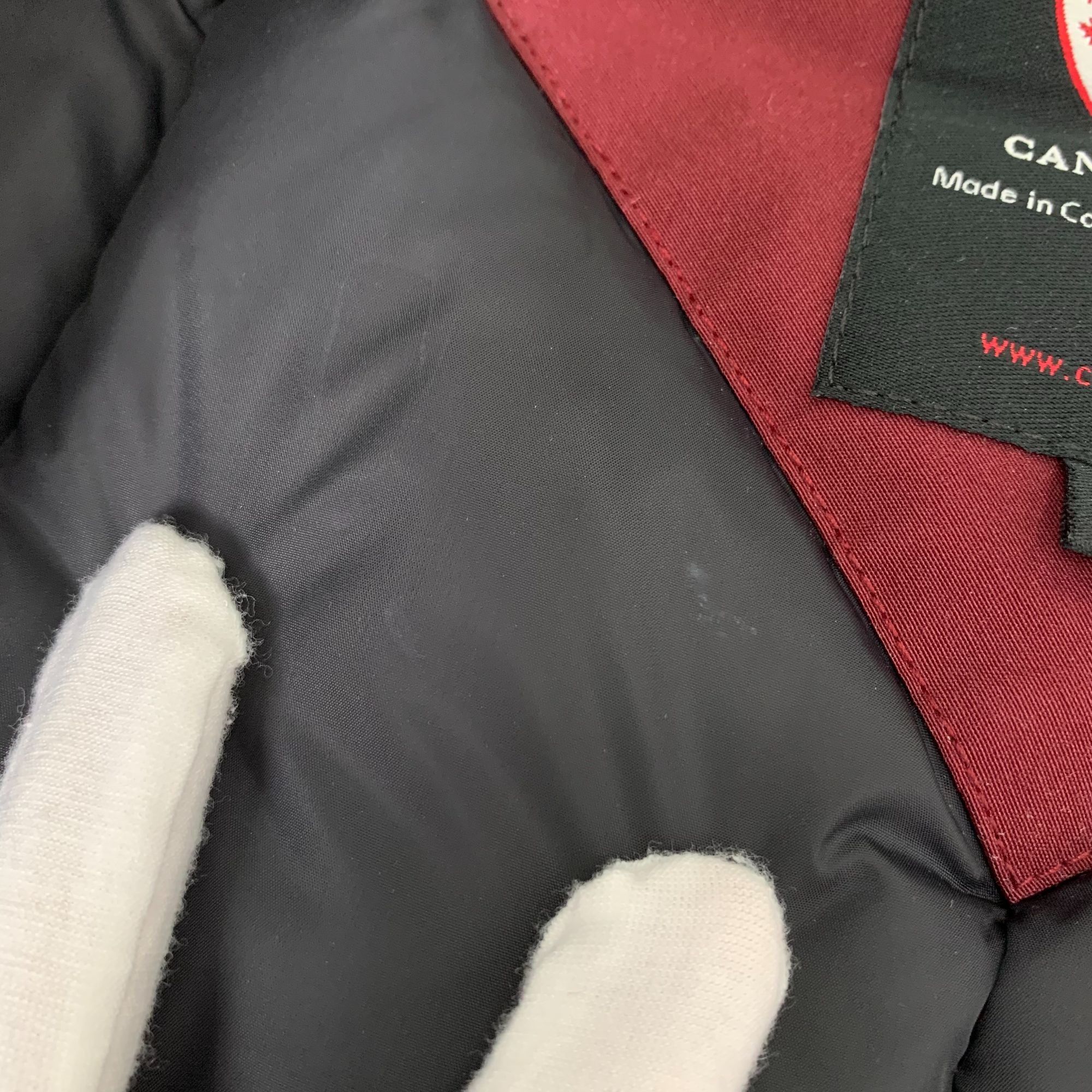 Canada Goose Canada Goose Red Fur-Collar Parka Jacket (Size XS) Size XS / US 0-2 / IT 36-38 - 17 Thumbnail