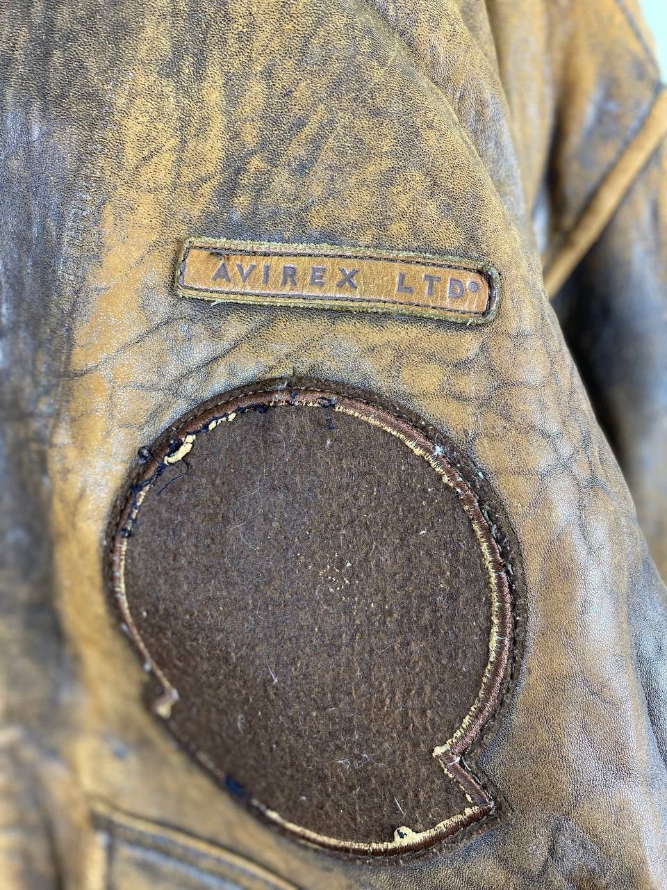 Avirex vintage avirex us air force leather jacket distressed Size US M / EU 48-50 / 2 - 3 Thumbnail