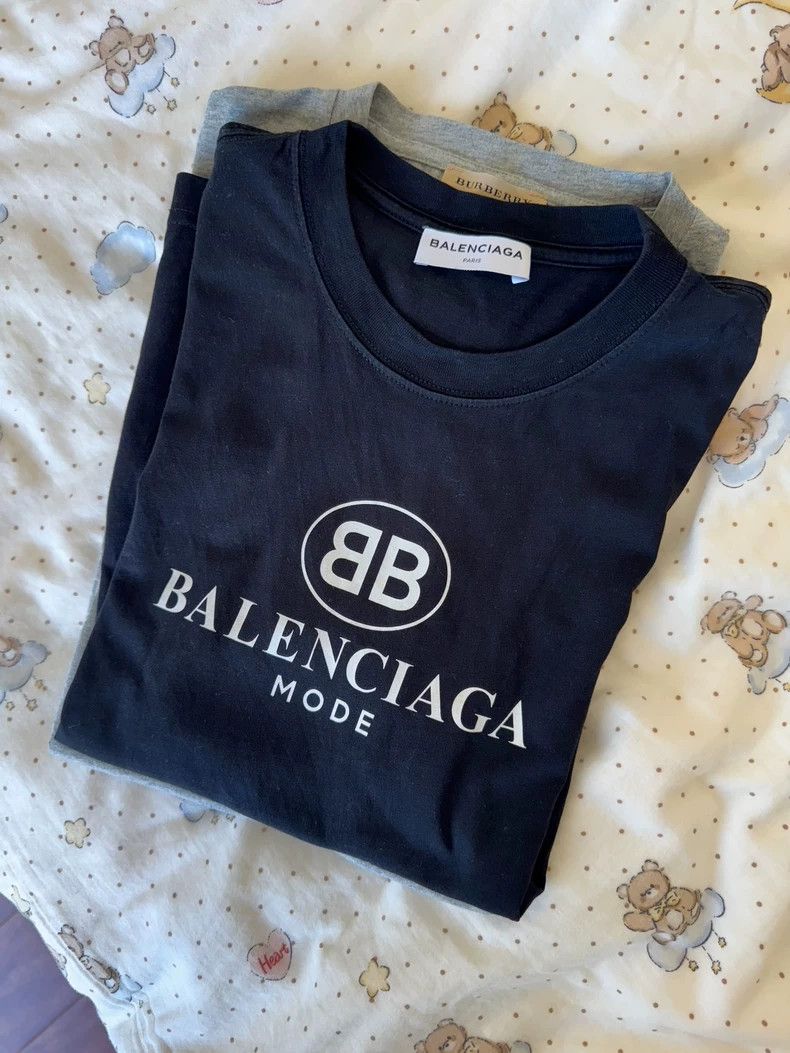 Balenciaga Balenciaga Short sleeve Size US L / EU 52-54 / 3 - 1 Thumbnail