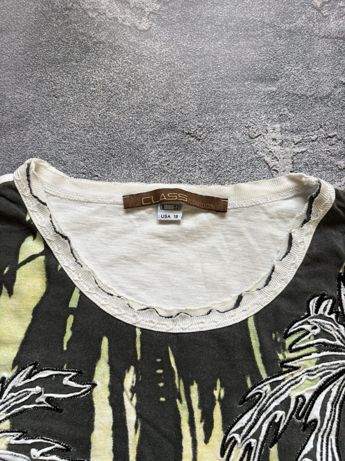 Roberto Cavalli Vintage CLASS Roberto Cavalli Y2K Tropical Palm Print Tee Size XXL / US 16-18 / IT 52-54 - 8 Thumbnail