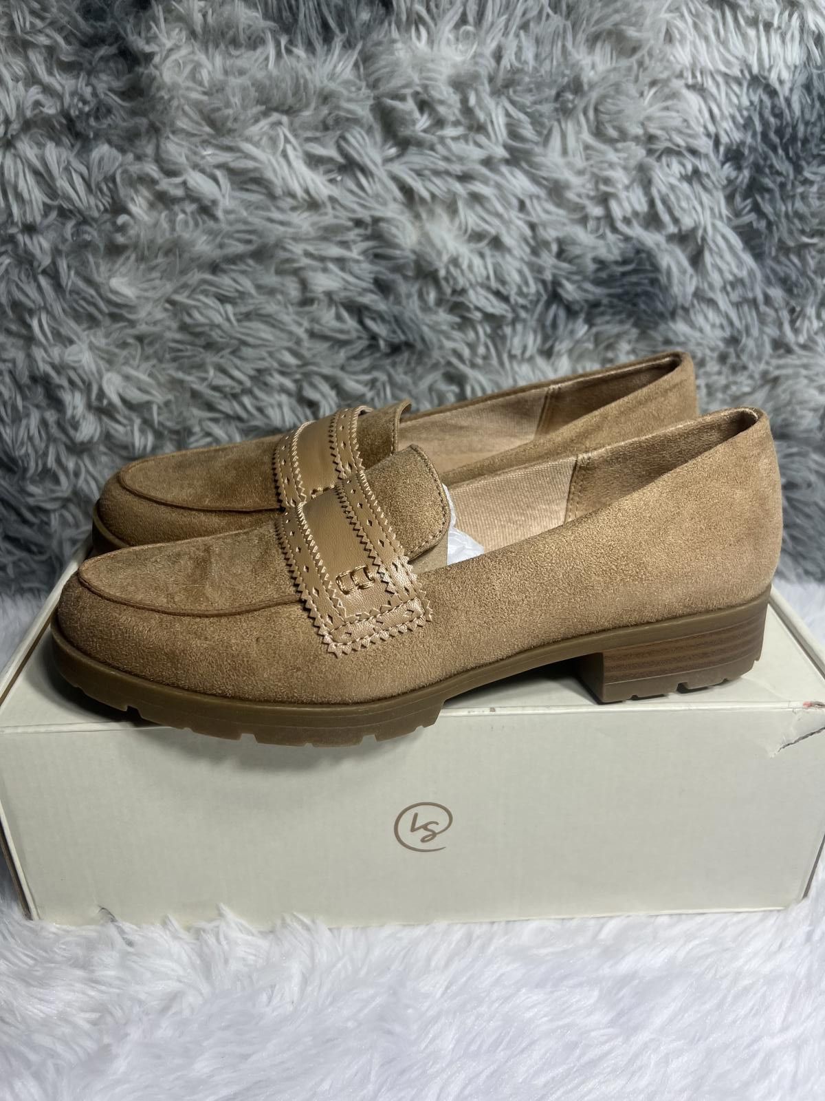 Other Lifesride Women's Tan Suede Loafers Size 8 Size US 9 / IT 39 - 1 Thumbnail