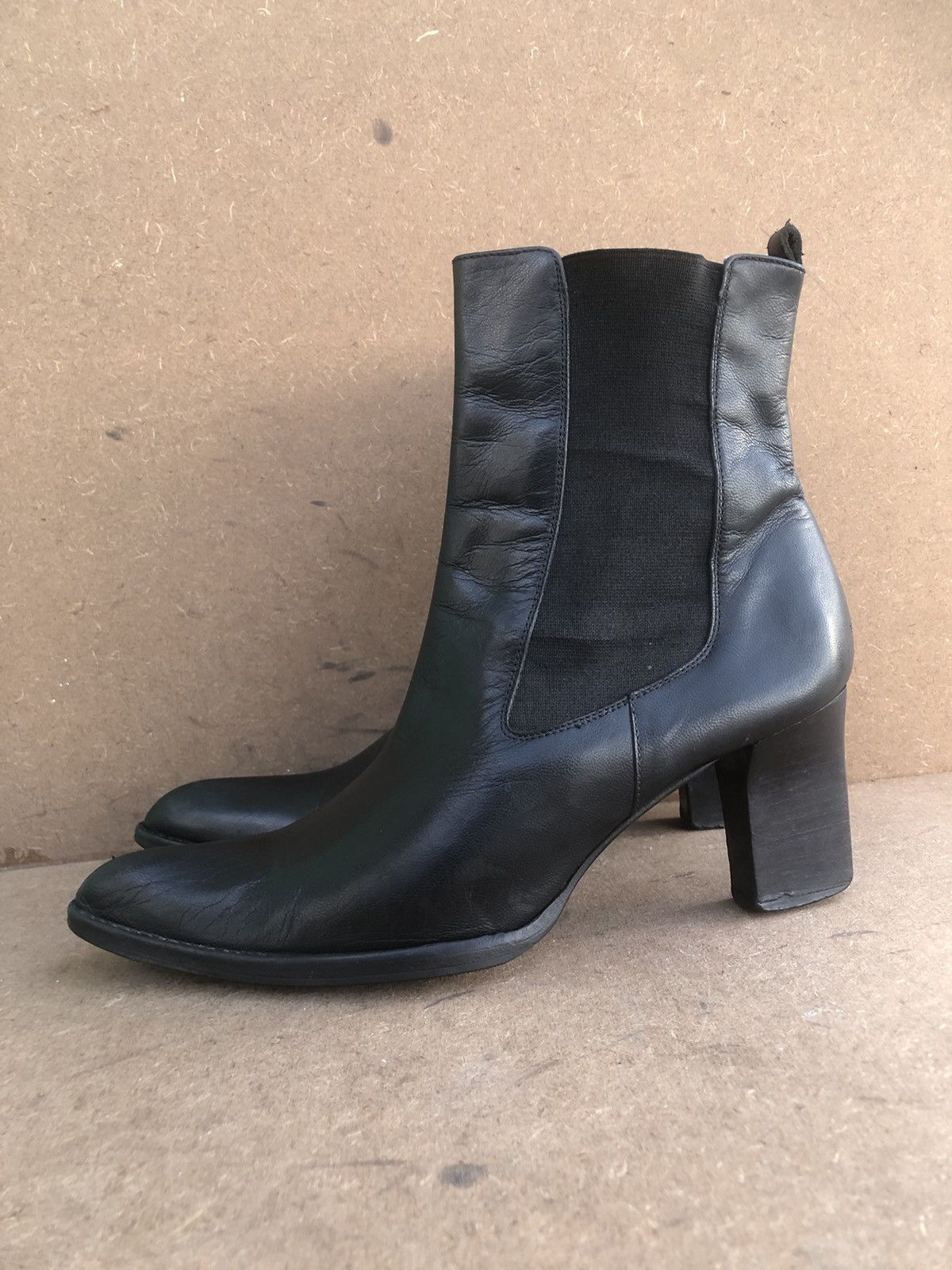 Miu Miu MIU MIU Black Calfskin Leather Women’s Boots Size 37.7 Size US 7.5 / IT 37.5 - 2 Thumbnail