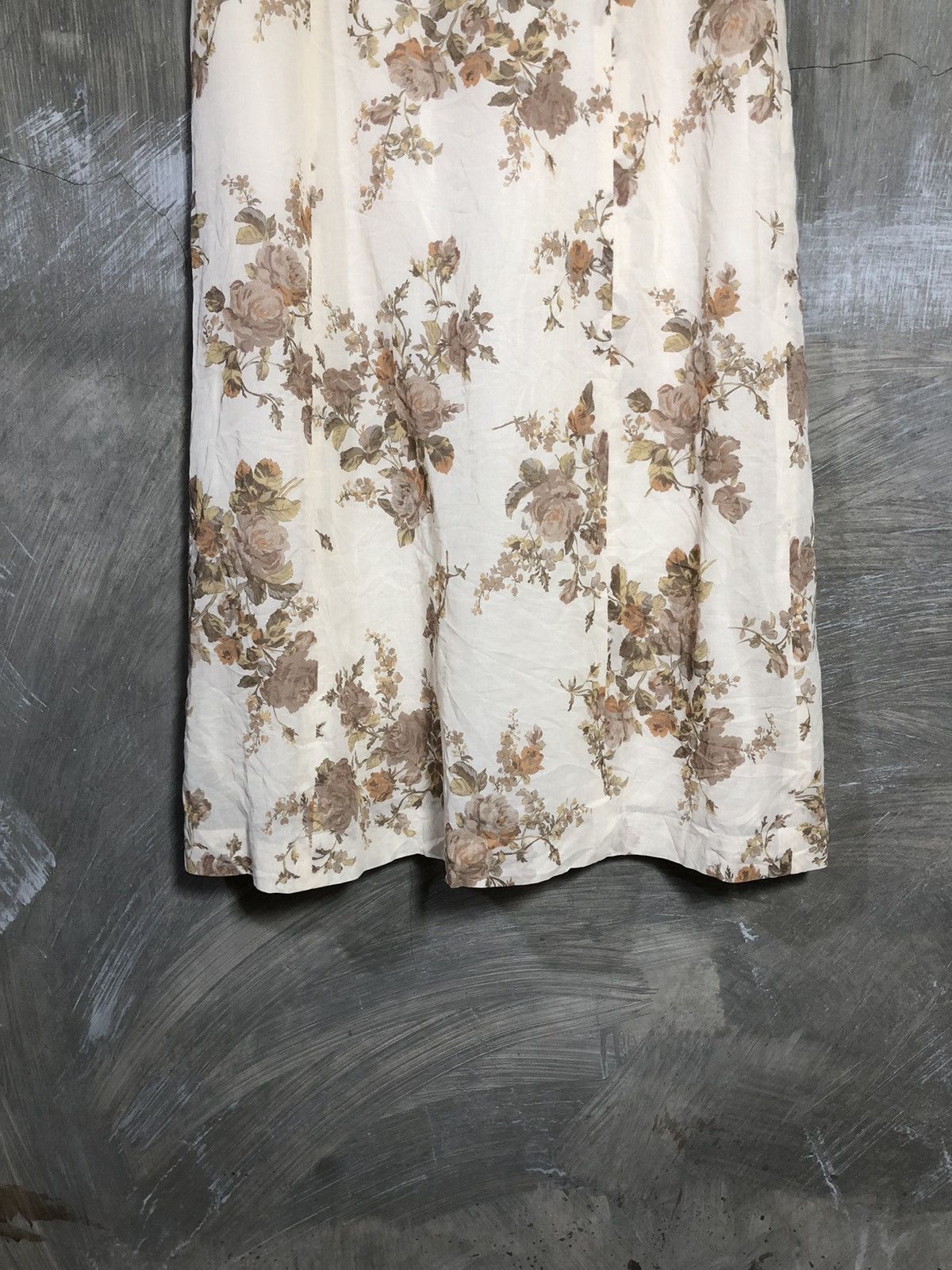Burberry × Designer × Vintage Burberry’s Floral Skirt Size 28" / US 6 / IT 42 - 3 Thumbnail