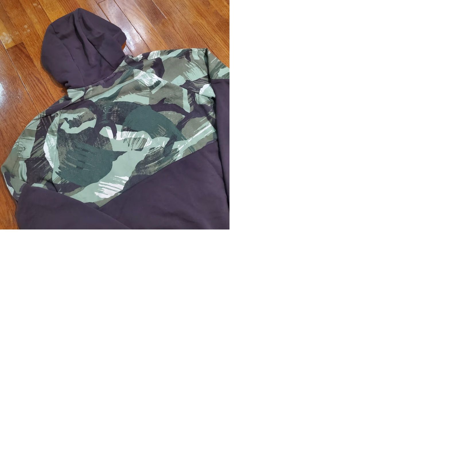 Nike Nike Mens Cascade Brushstroke Camo Full Zip Hoodie M - Multicolor Camouflage Logo Zip, Full Zip, Size M, Men, Hoodie, Winter/Fall/Spring Size US M / EU 48-50 / 2 - 9 Thumbnail