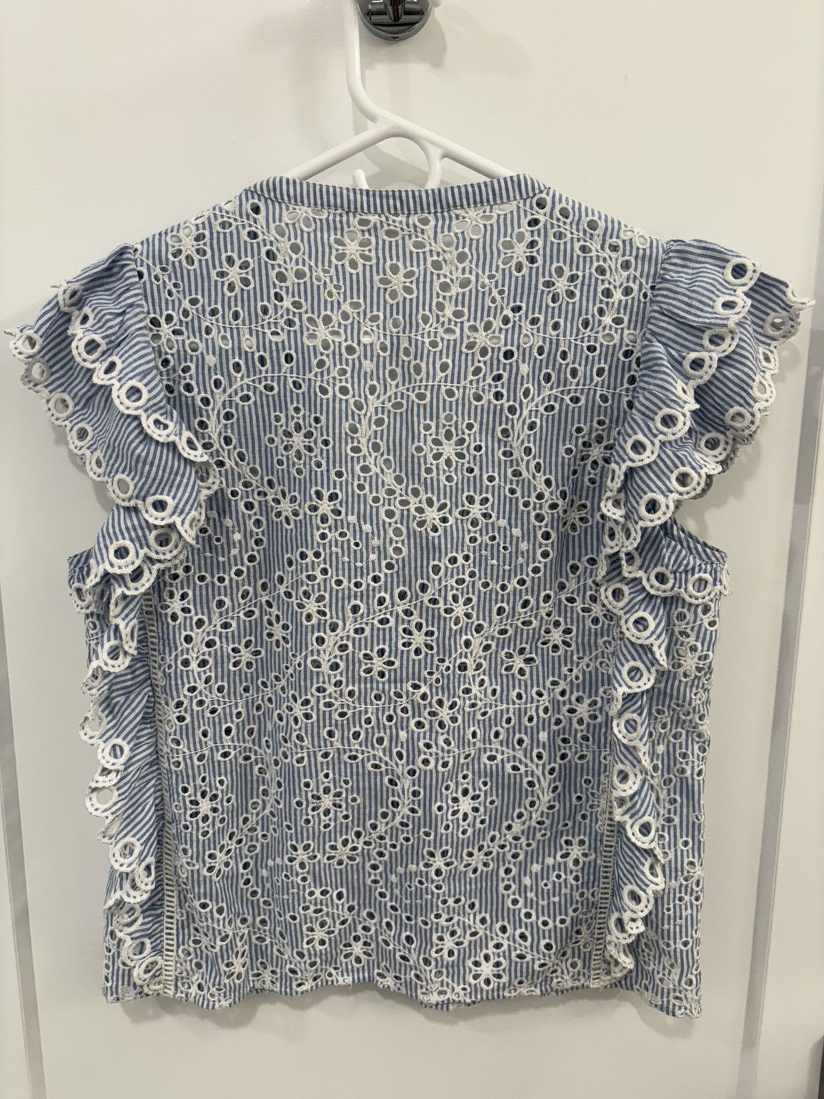 Veronica Beard Veronica Beard Seersucker Eyelet Kash Top Size 0 Size XS / US 0-2 / IT 36-38 - 8 Thumbnail