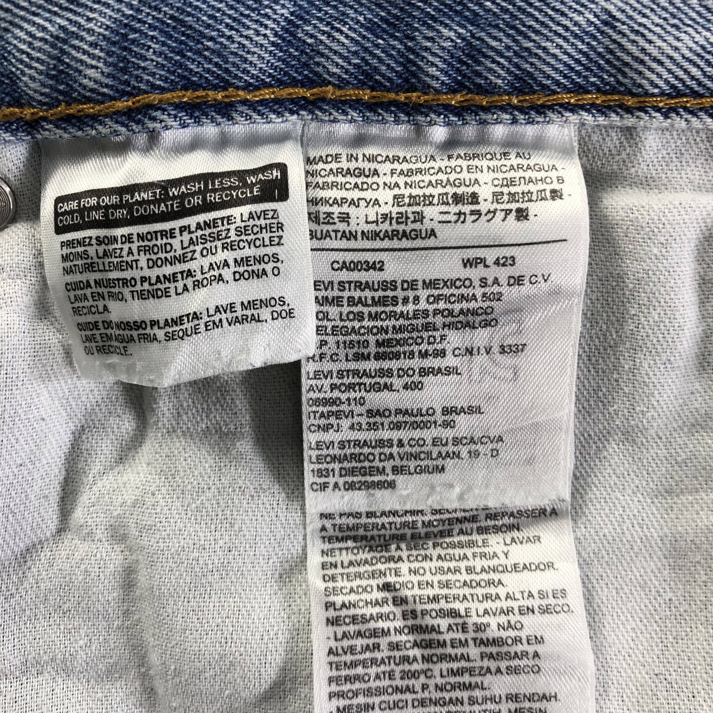 Levi's Vintage Light Wash Levis 505 Jeans-J4283 Size US 41 - 12 Thumbnail