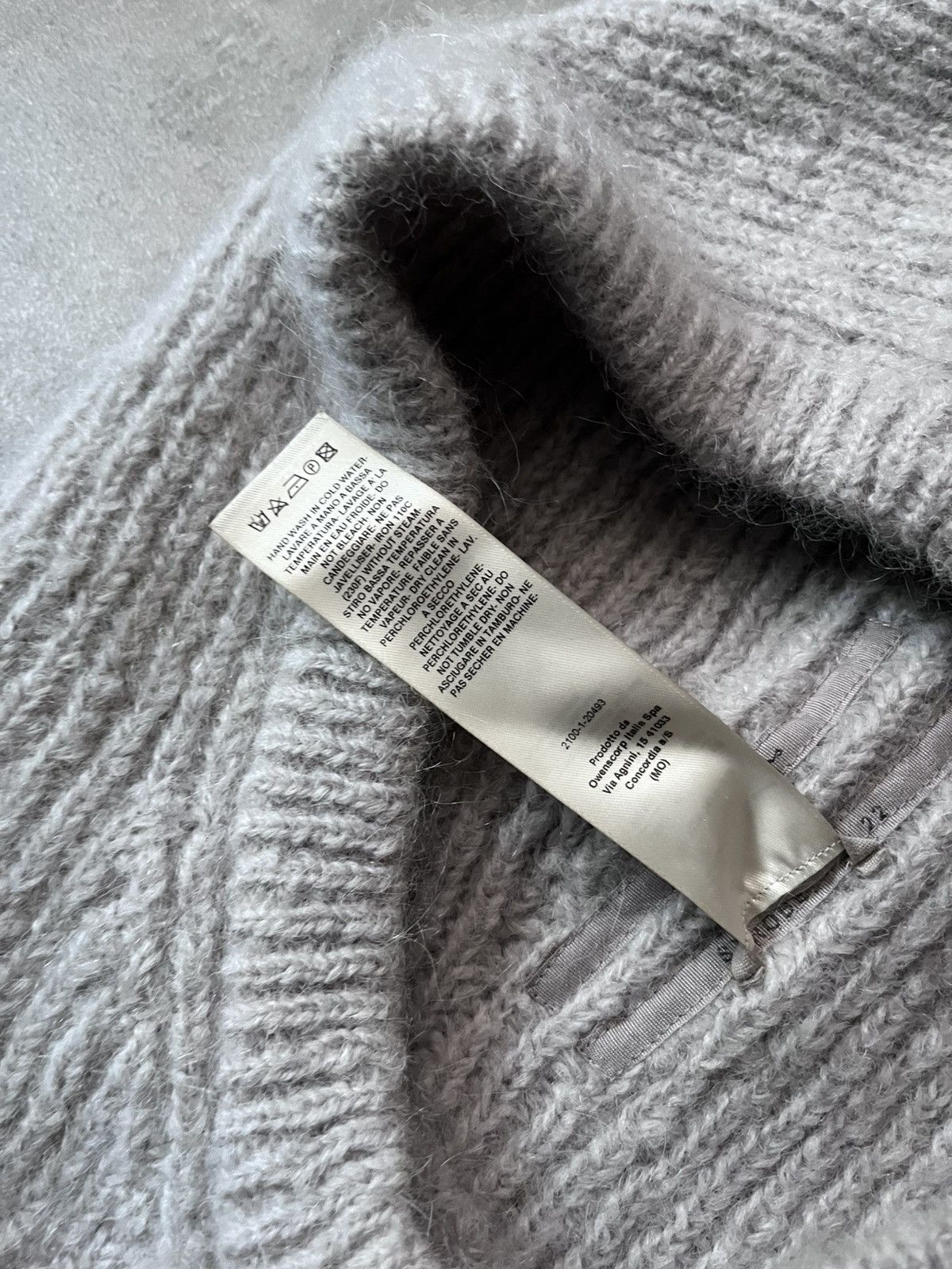 Rick Owens Rick Owens F/W 22 Strobe mohair alpaca balaclava Size ONE SIZE - 6 Thumbnail