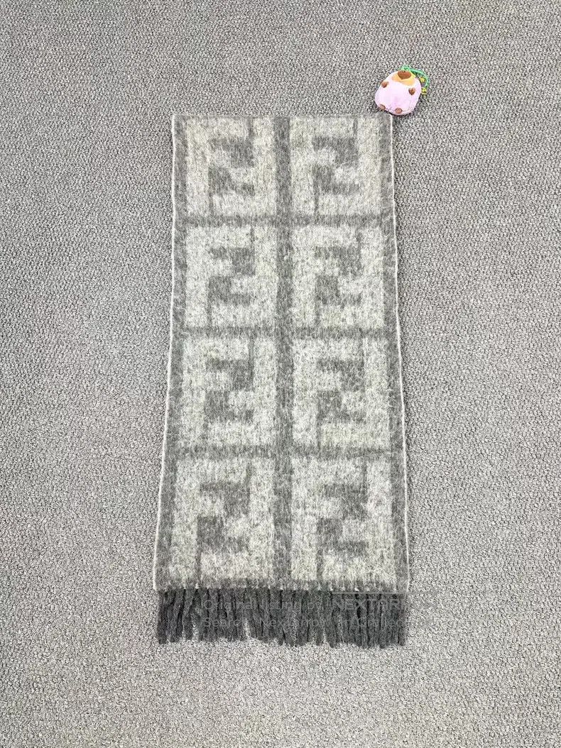 Fendi Fendi Gray Monogrammed Alpaca Wool Fringe Scarf Size ONE SIZE - 2 Thumbnail