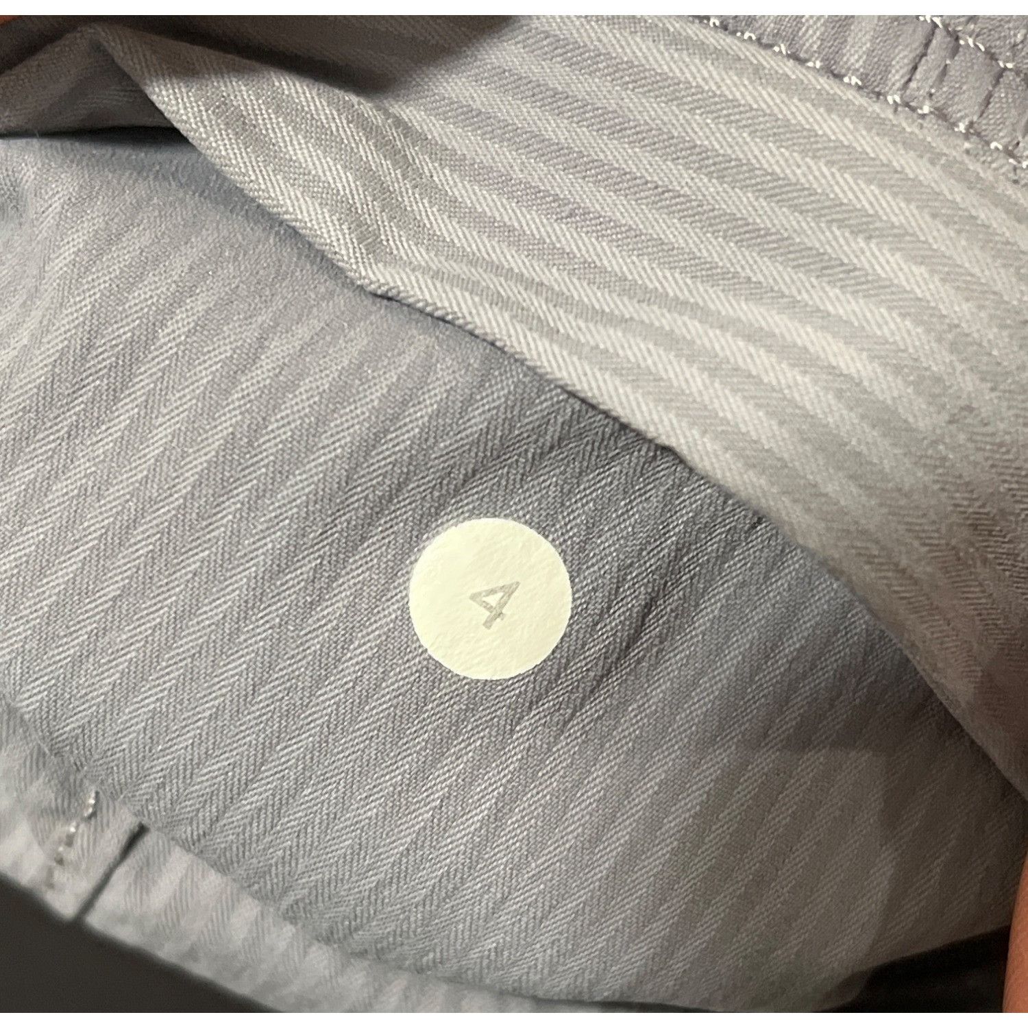 Lululemon Lululemon Fossil Gray Yoga Camp Crop Pants Size 4 With Draws Size 27" / US 4 / IT 40 - 7 Thumbnail