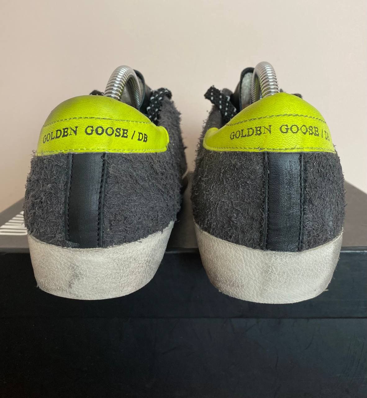 Golden Goose GOLDEN GOOSE GGDB SUPERSTAR Reflective Black Yellow Size US 7 / EU 40 - 5 Thumbnail