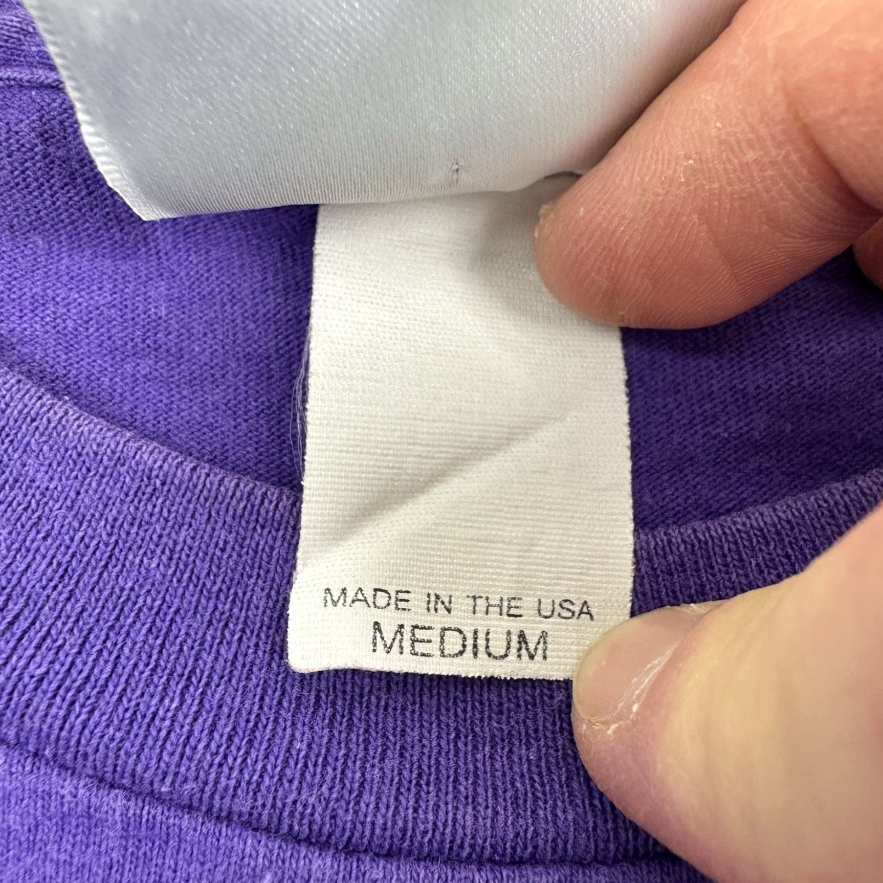 Vintage Vintage Universal Studios T Shirt Adult Medium Purple Theme Park Logo 90s Size US M / EU 48-50 / 2 - 4 Thumbnail