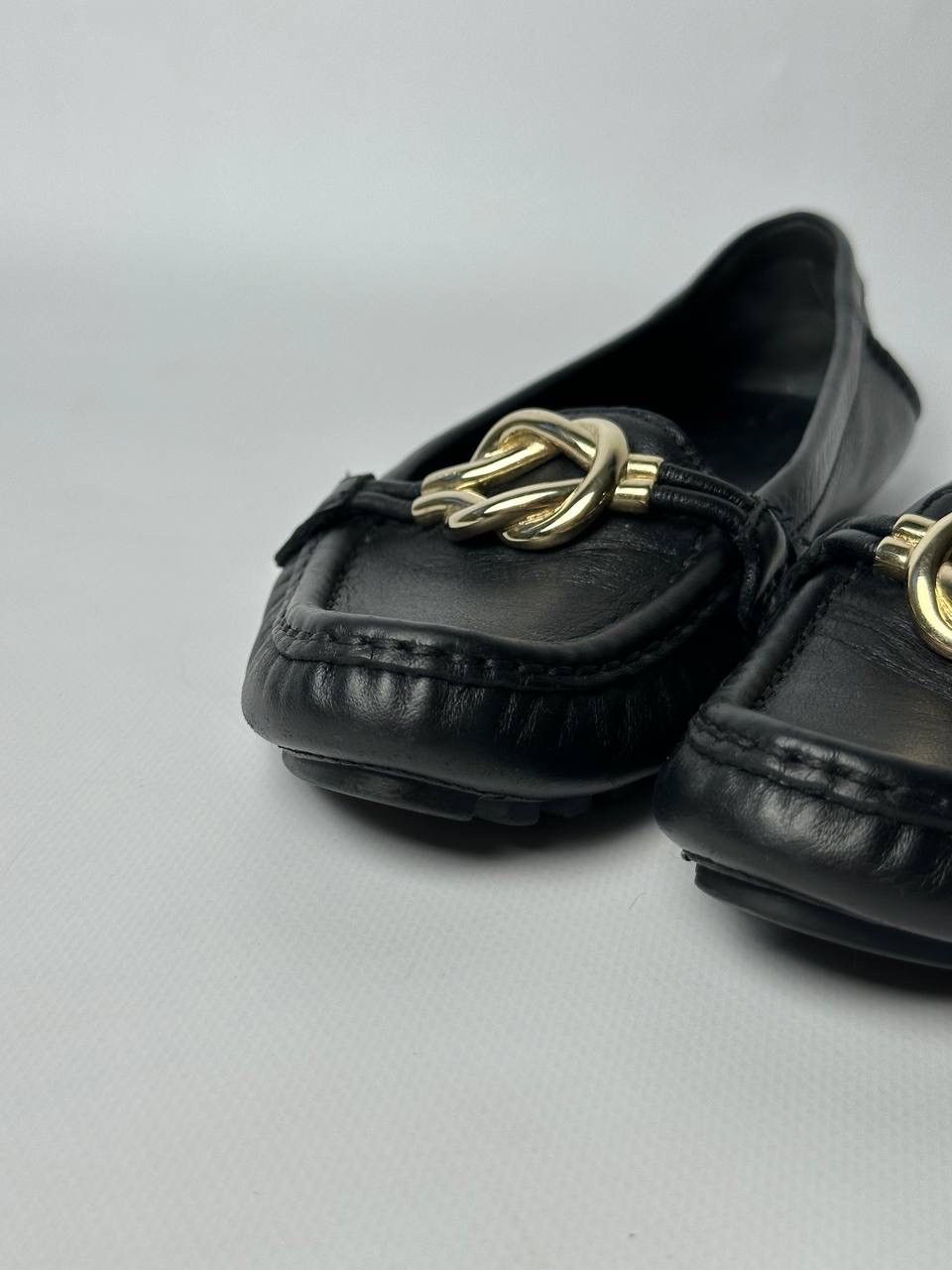 Gucci Gucci Loafers Driving Mocassins Gold Knot Detail Leather Size US 6 / IT 36 - 14 Thumbnail