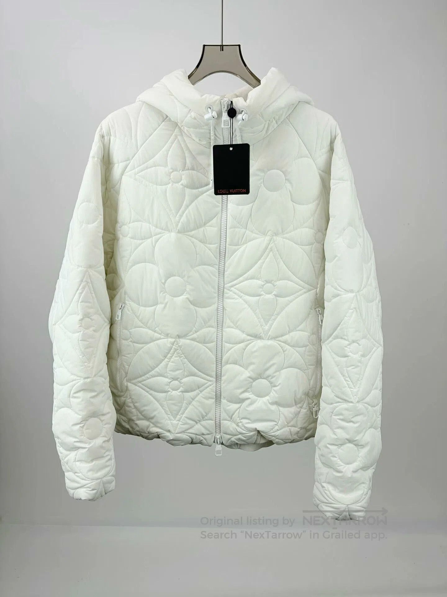Louis Vuitton louis vuitton embossed logo down jacket. Size L / US 10 / IT 46 - 1 Thumbnail