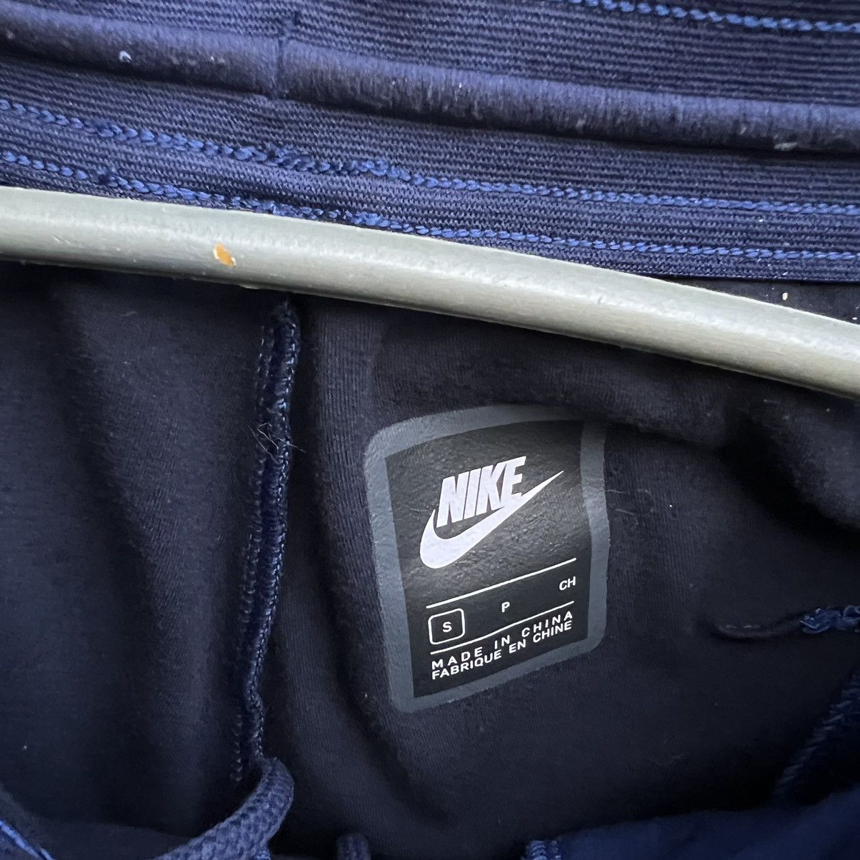 Nike MENS NIKE FC BARCELONA TECH PACK PANTS Size US 30 / EU 46 - 4 Thumbnail