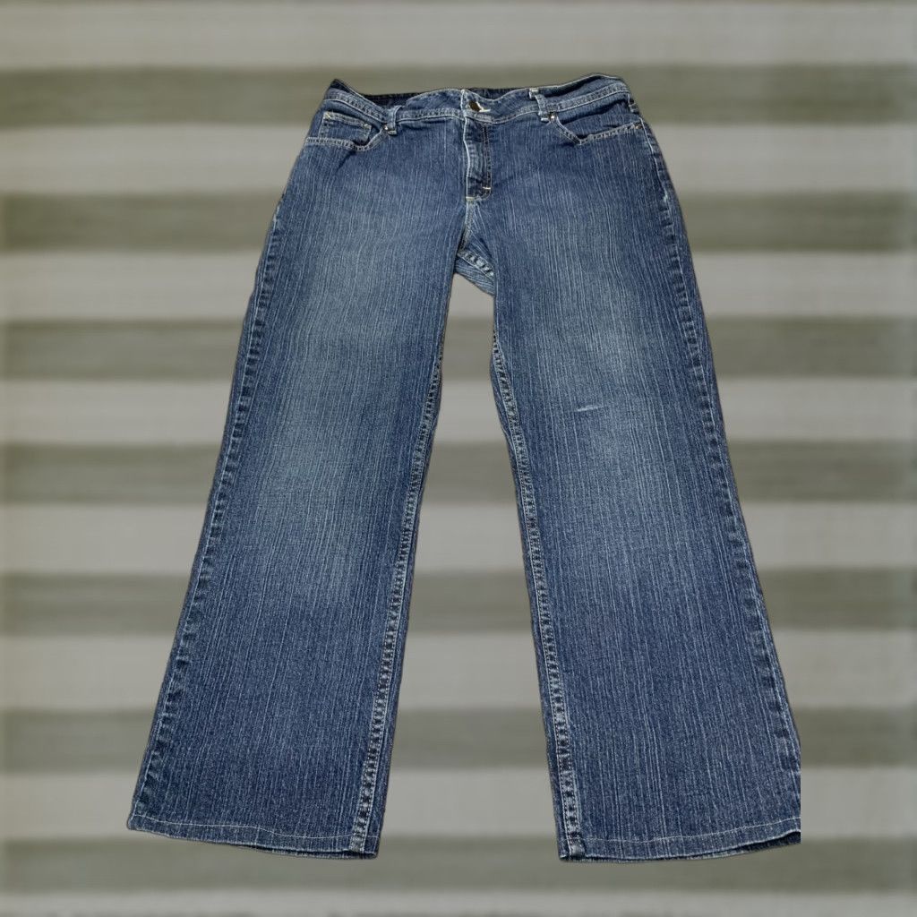 Lee Lee Riders Women's Blue Jeans Straight Leg Jean Size 16P 34 x 27 Stretch Denim 5-Pocket Belt Loops Classic Vintage No N/A Size 38" / US 16 / IT 52 - 1 Thumbnail