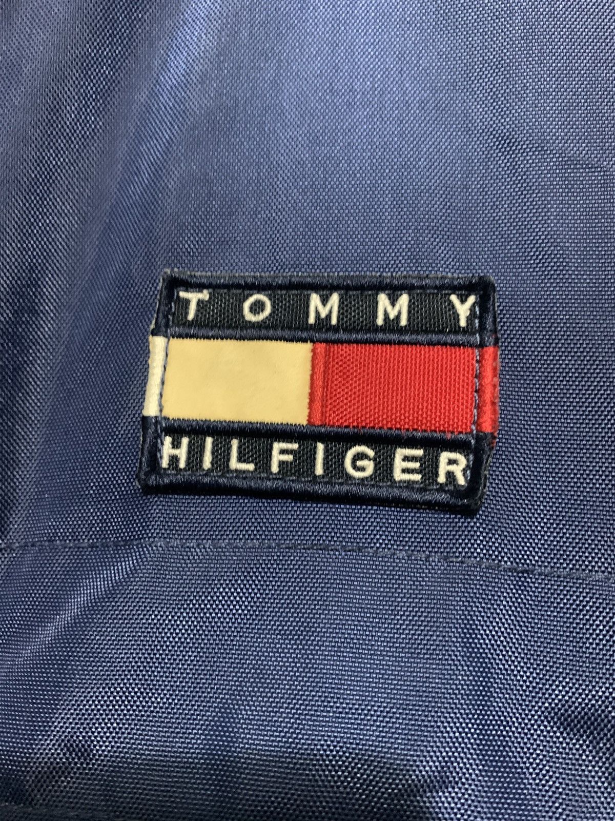 Tommy Hilfiger × Vintage Vintage Tommy Hilfiger windbreaker hoddie jacket Size US M / EU 48-50 / 2 - 3 Thumbnail