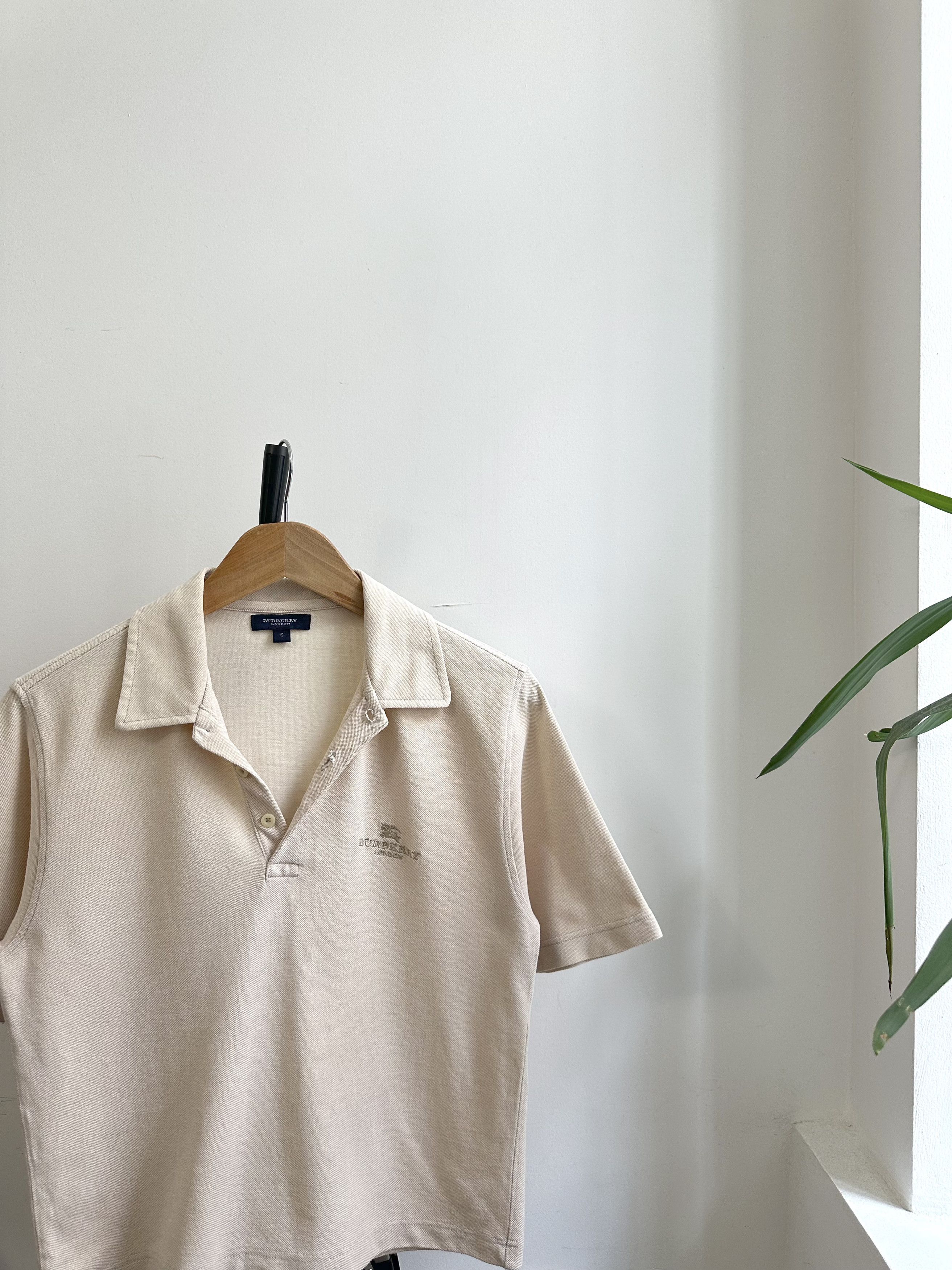 Burberry Burberry Beige Crop Polo Size M / US 6-8 / IT 42-44 - 2 Thumbnail