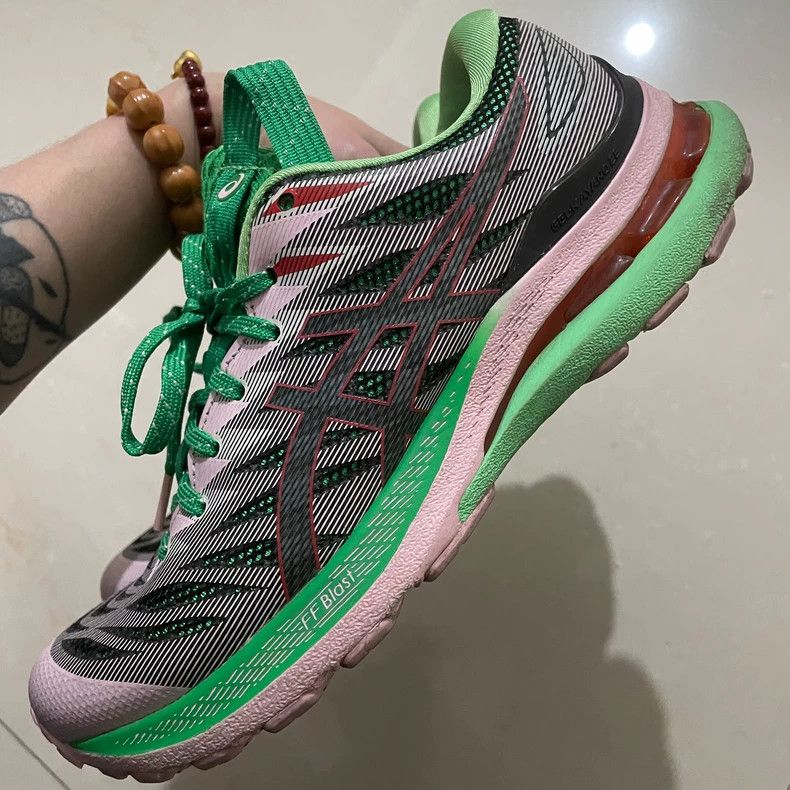 Kiko Kostadinov Kiko Kostadinov Size 37.5Gel-Kayano 28 Asics Green Pink男女Tr Size US 11 / EU 44 - 4 Thumbnail