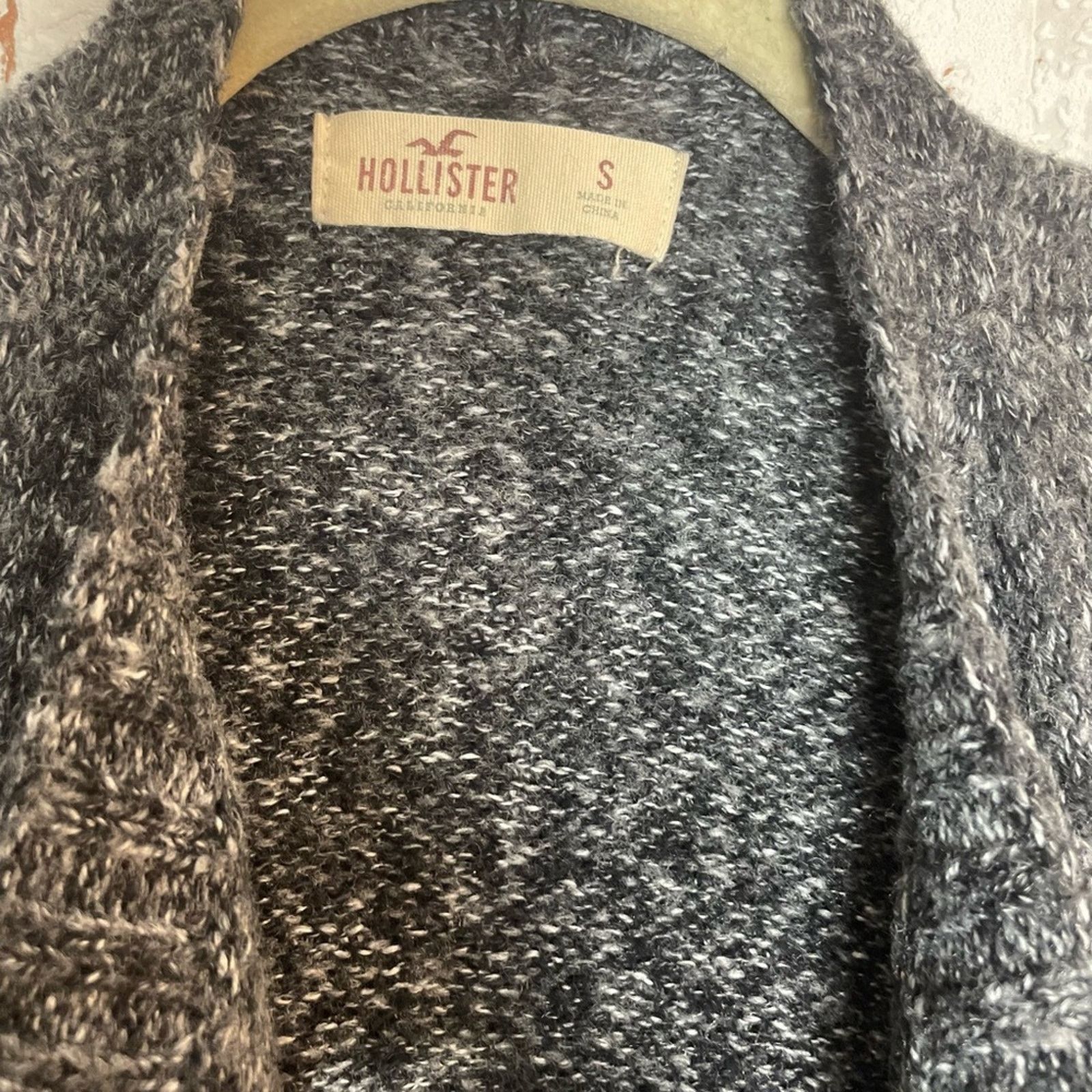 Hollister Hollister Charcoal and Cream Patterned Cardigan Size M / US 6-8 / IT 42-44 - 2 Thumbnail