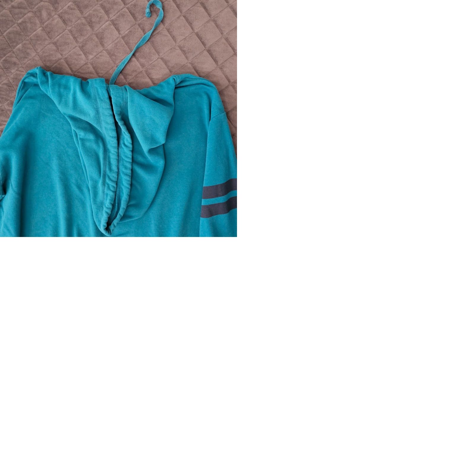 Victoria's Secret Victoria's Secret Sweatshirt Hoodie Women's L Teal Logo Pullover Casual Knit none Jacket? Size L / US 10 / IT 46 - 9 Thumbnail