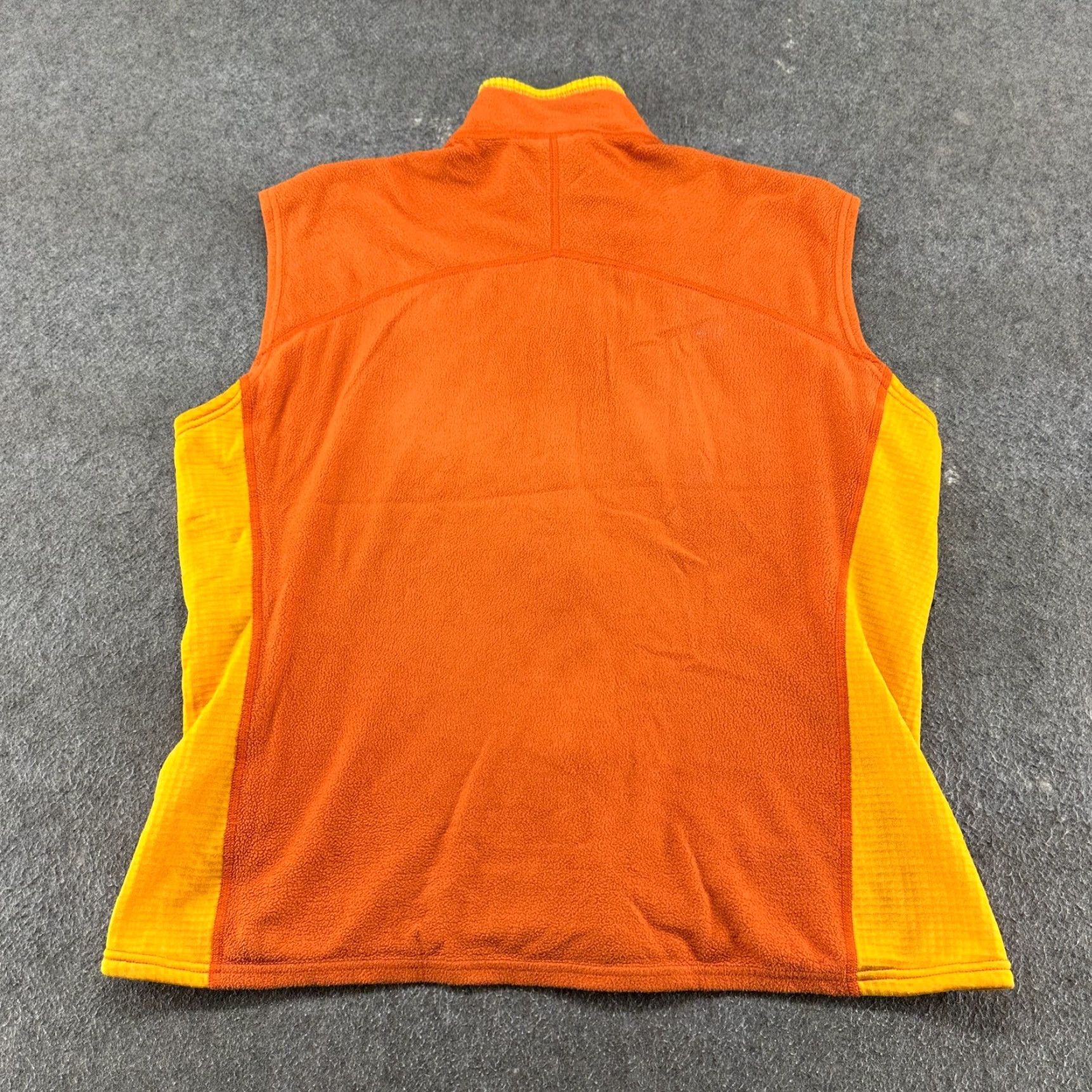 Patagonia VINTAGE Patagonia Vest Mens XL Orange Synchilla Fleece Lined Sleeveless Full Zip Size US XL / EU 56 / 4 - 5 Thumbnail