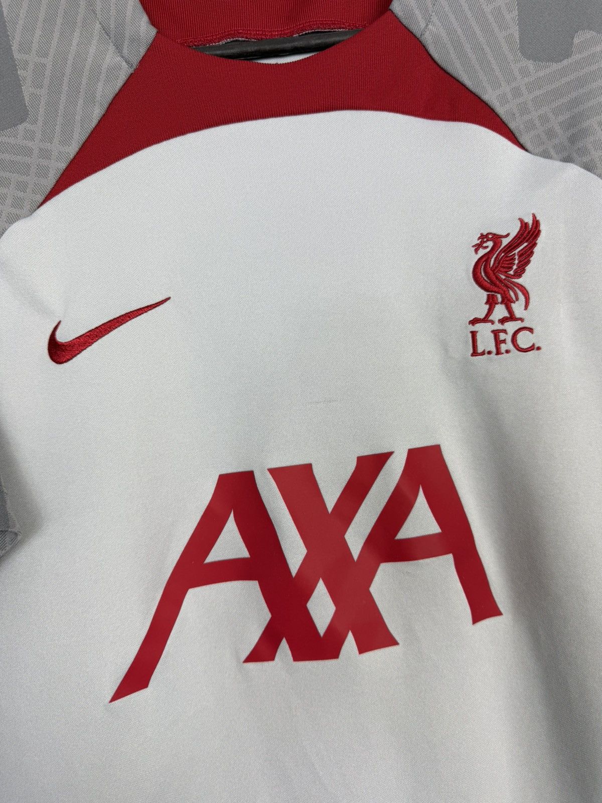 Nike Nike Liverpool FC 2023/2024 Soccer Jersey Size US L / EU 52-54 / 3 - 4 Thumbnail