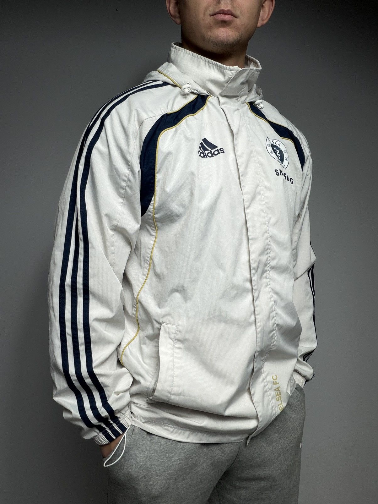 Adidas Vintage 2010-11 Chelsea FC Adidas Training Jacket Samsung Size US M / EU 48-50 / 2 - 3 Thumbnail