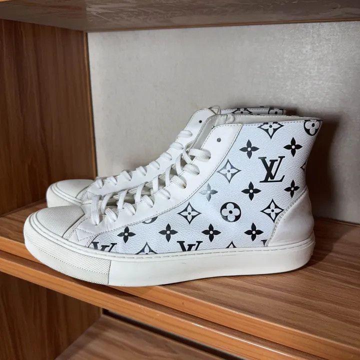 Louis Vuitton Louis Vuitton Tattoo White High-Top Sneakers for Men -2508 Size US 9 / EU 42 - 1 Thumbnail